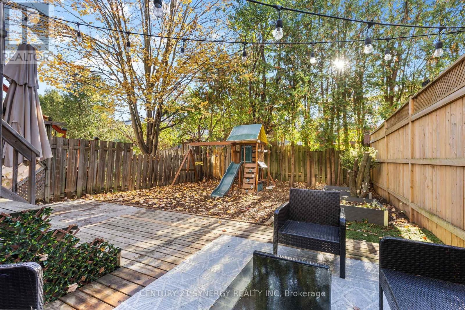 6 BERTON PLACE Image 44