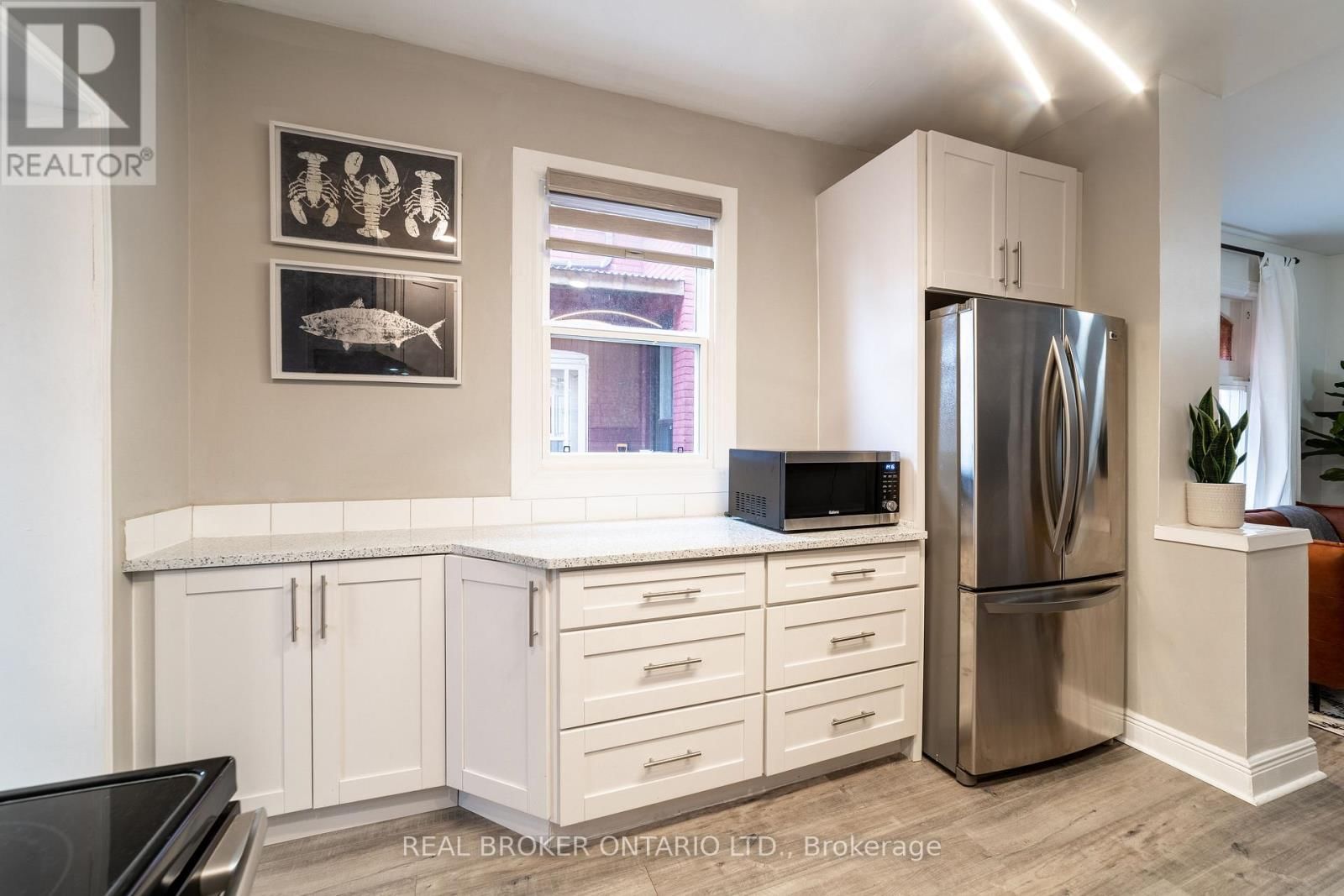 19 CENTURY STREET Image 6