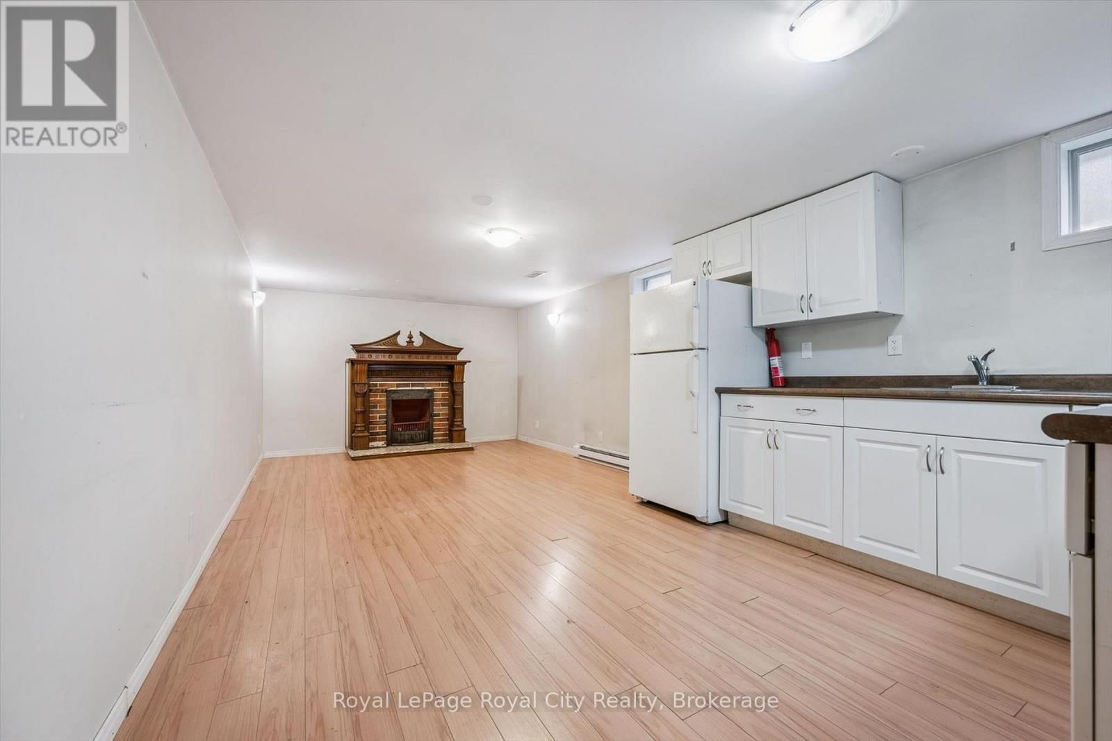 12 DELMAR BOULEVARD Image 16