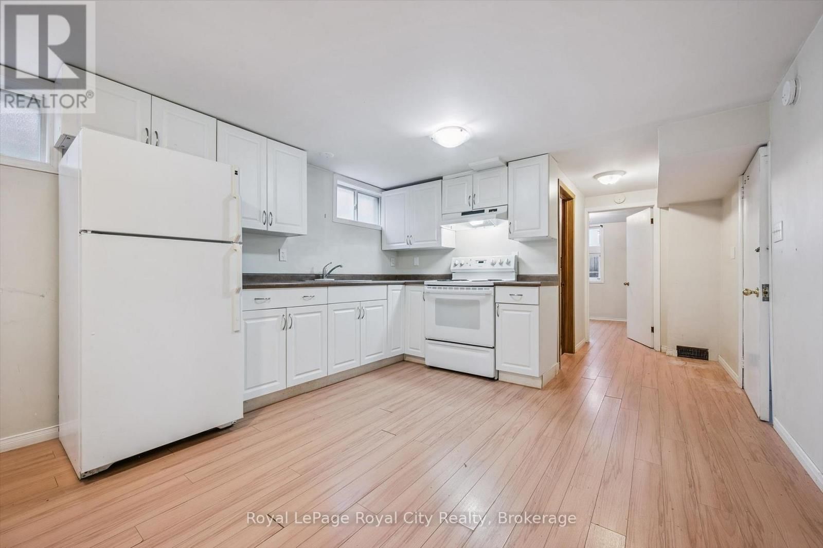 12 DELMAR BOULEVARD Image 19