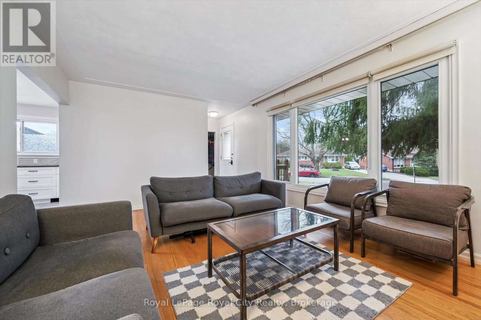 12 DELMAR BOULEVARD Image 4