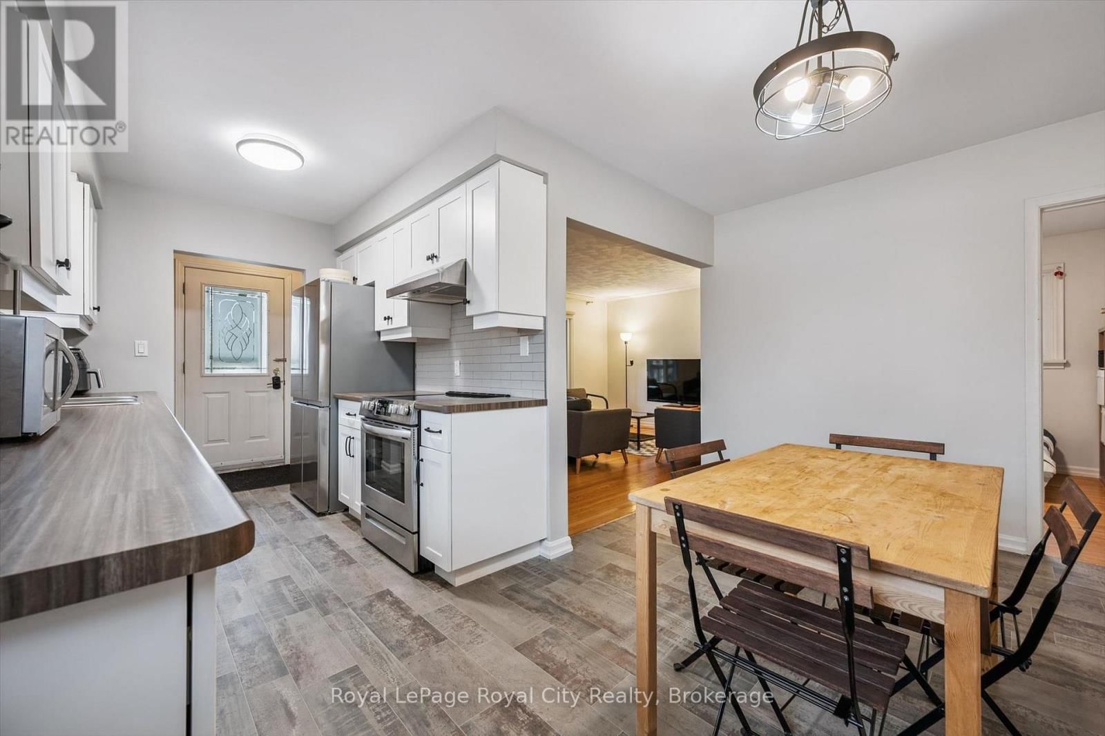 12 DELMAR BOULEVARD Image 8