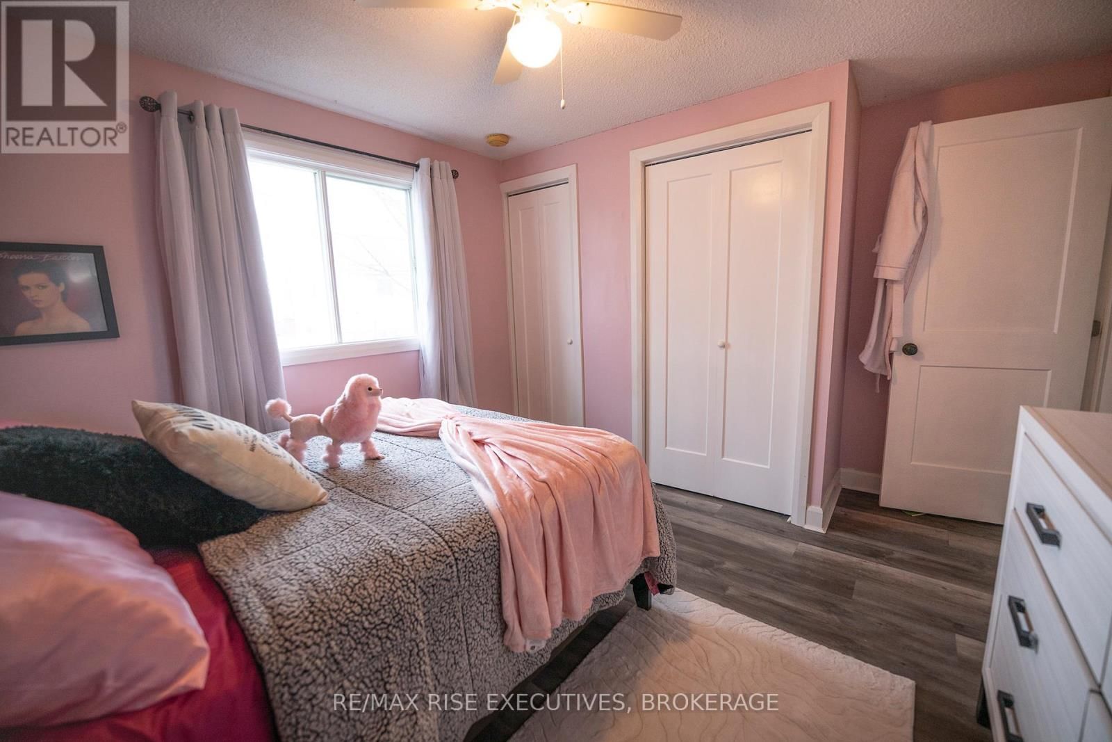 547 EWING STREET Image 14