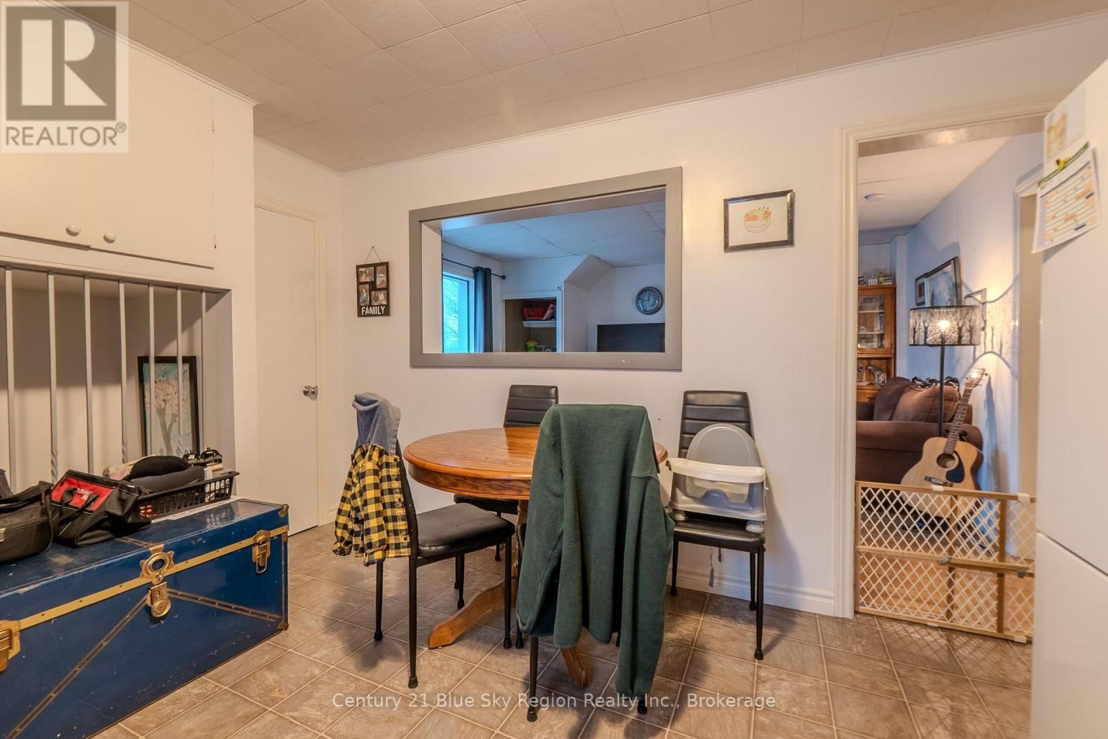 380 PARK AVENUE Image 15