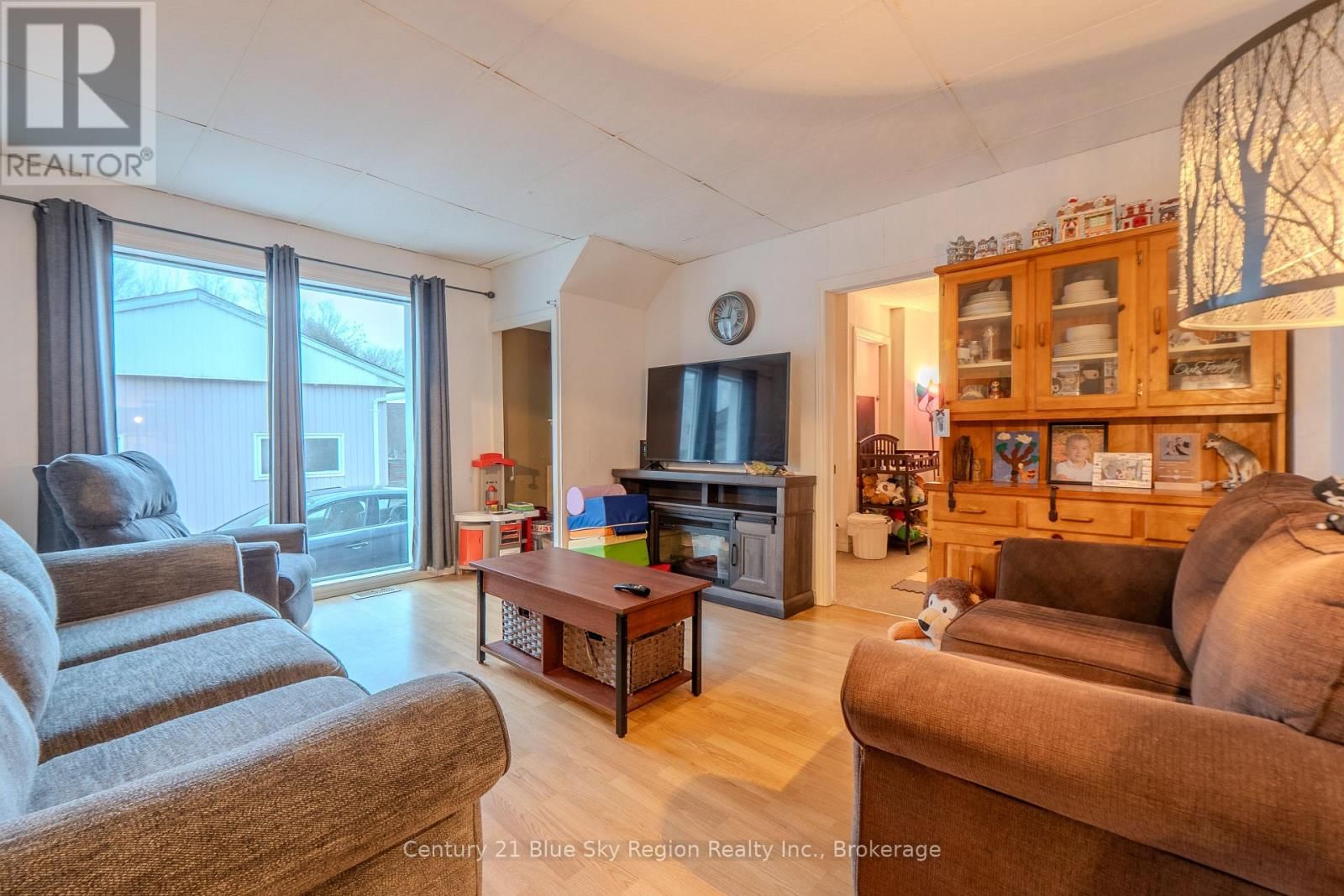 380 PARK AVENUE Image 16