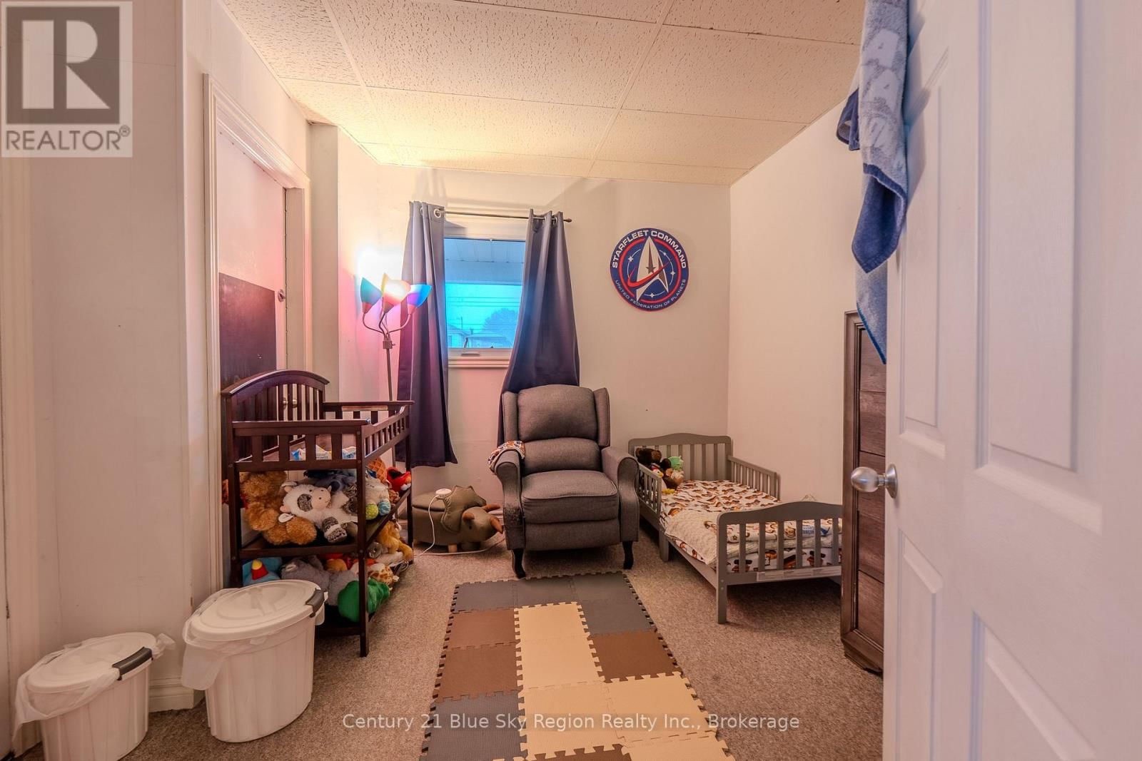 380 PARK AVENUE Image 19