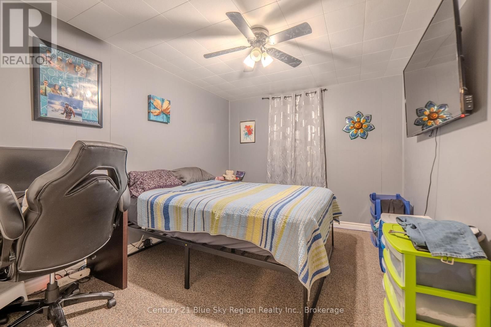 380 PARK AVENUE Image 23