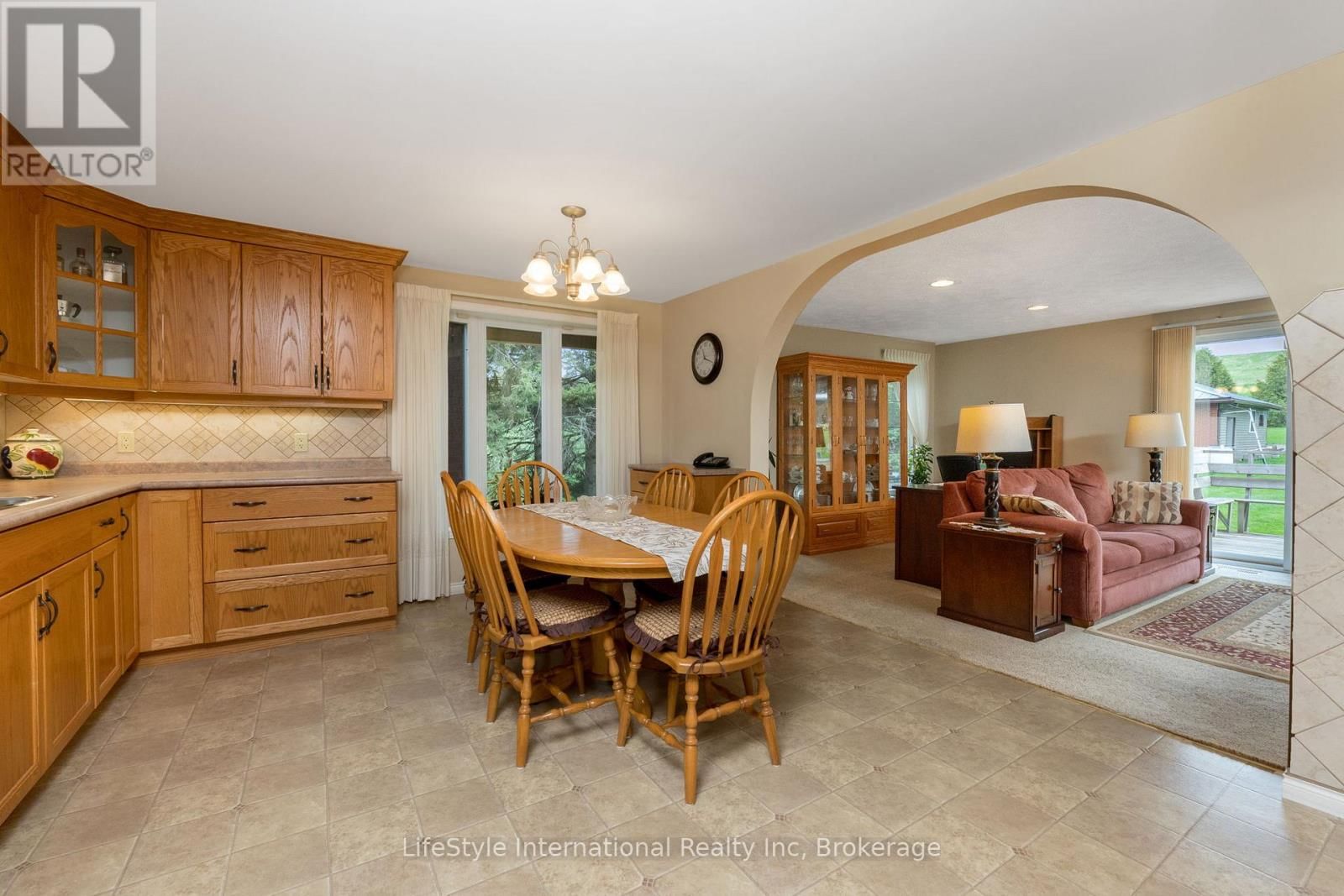 5601 FIFTH LINE Image 10