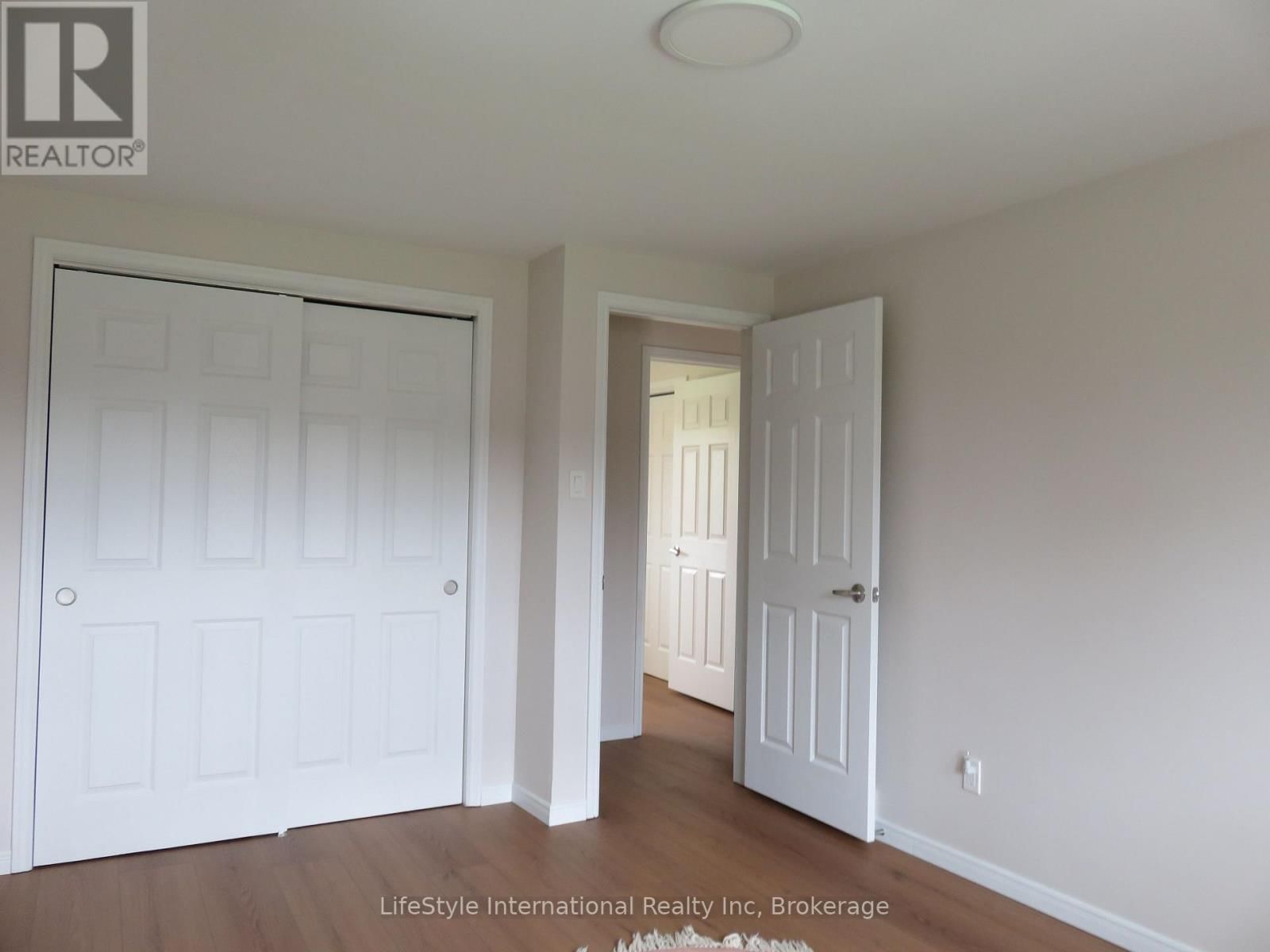 5601 FIFTH LINE Image 34