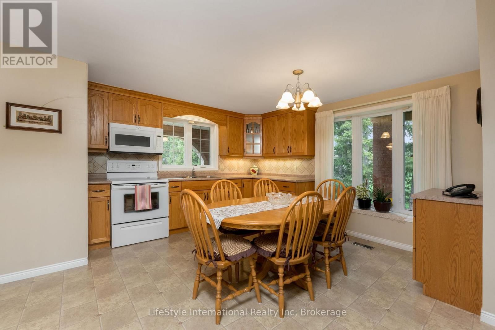 5601 FIFTH LINE Image 9