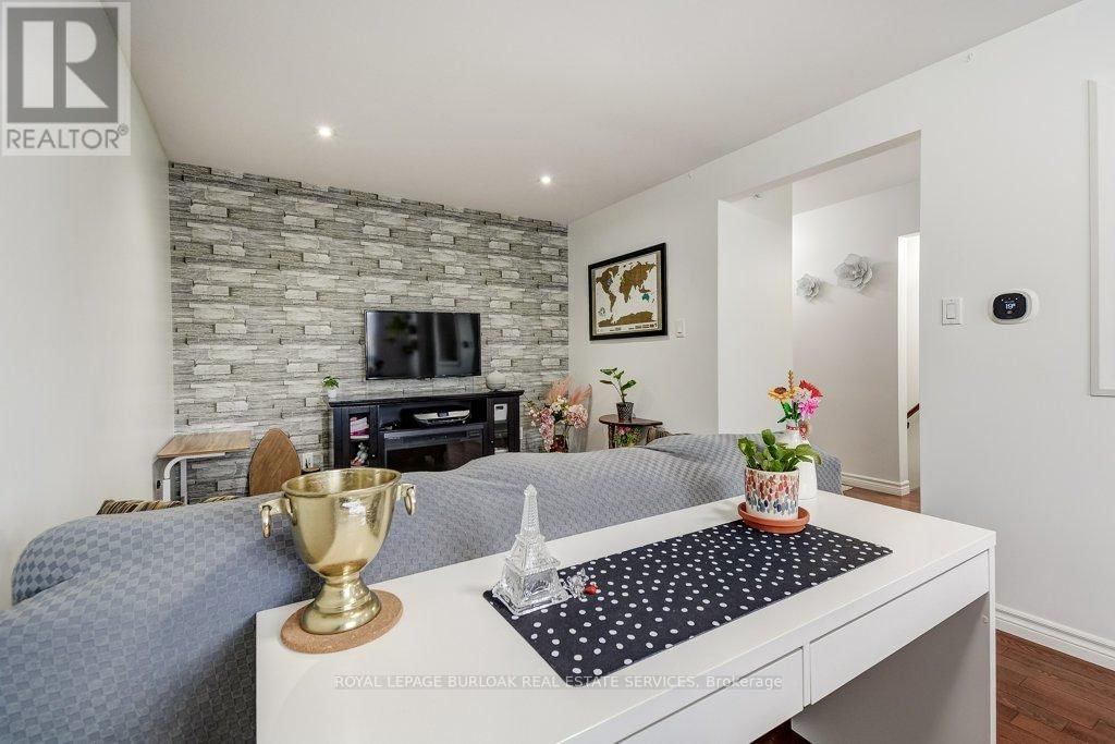 18 - 1350 LIMERIDGE ROAD EAST Image 6