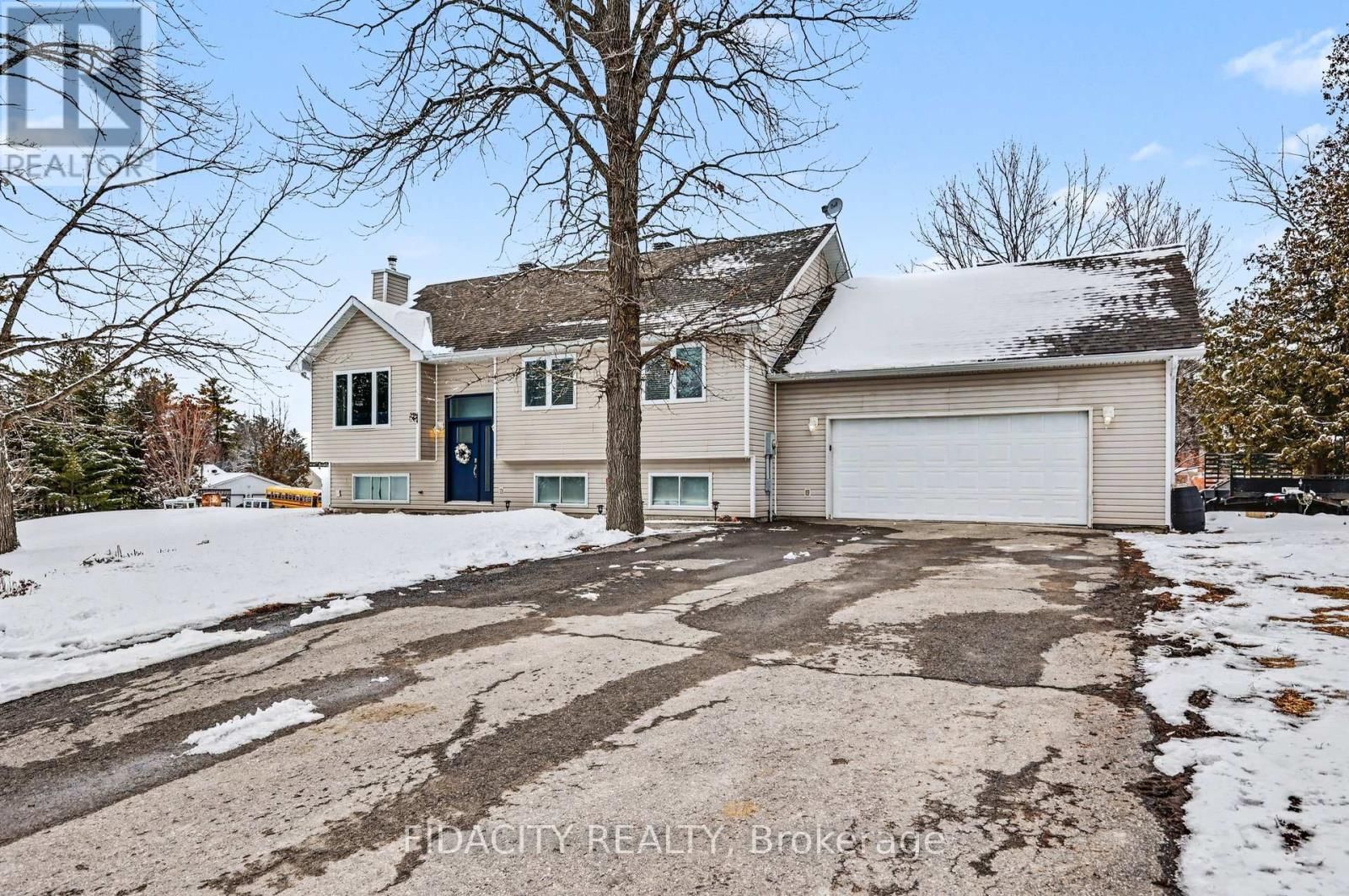 266 CLIFFORD CAMPBELL STREET Image 2