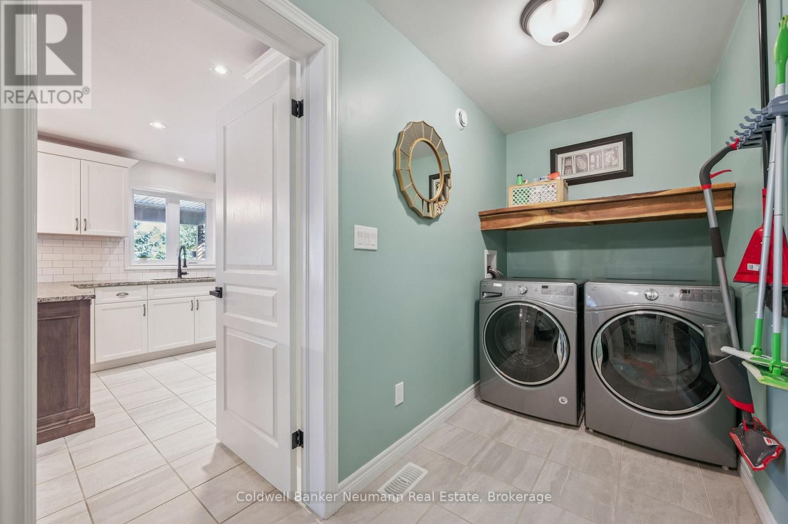 114 TIMBER TRAIL ROAD Image 12