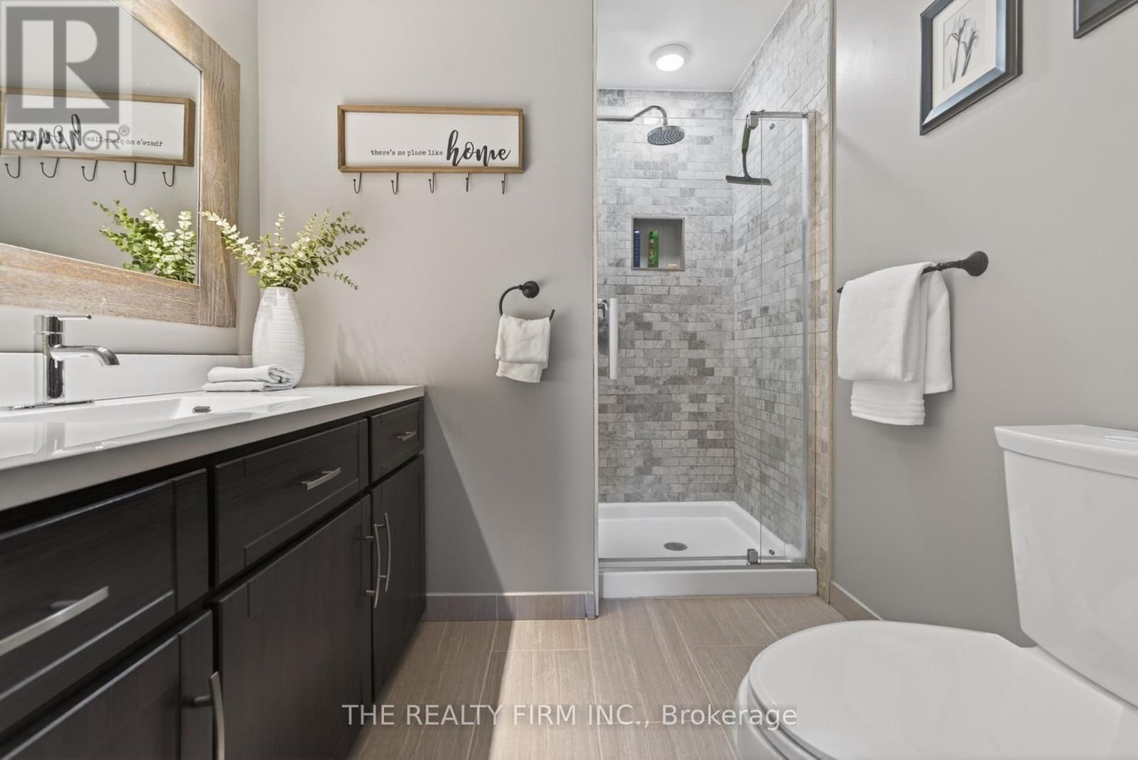 25 LA MANTIA AVENUE Image 17