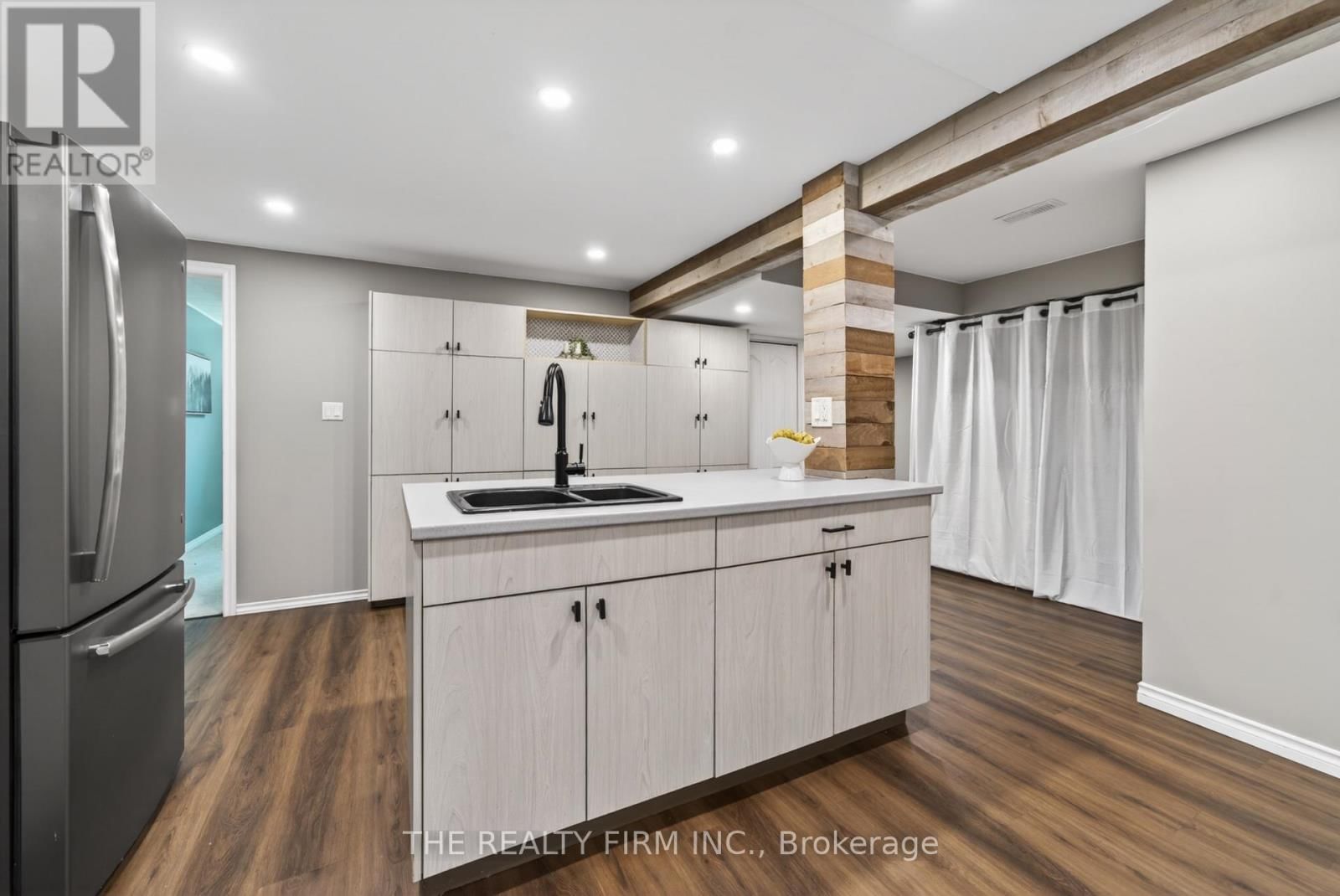 25 LA MANTIA AVENUE Image 28