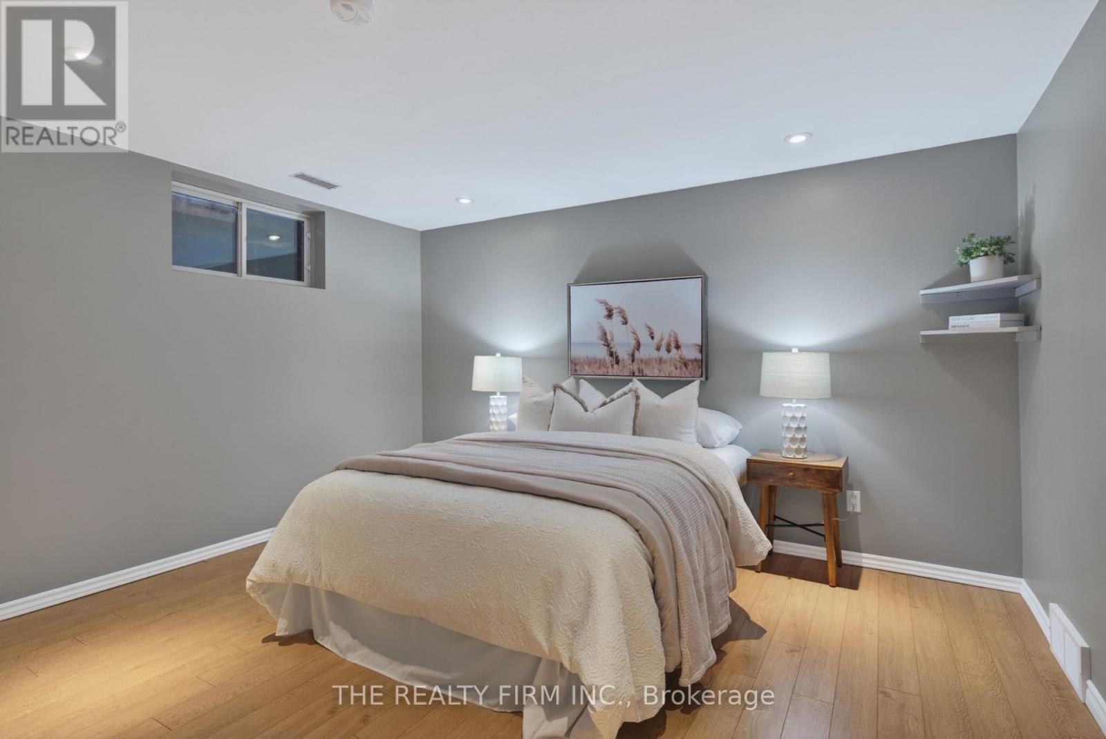 25 LA MANTIA AVENUE Image 32