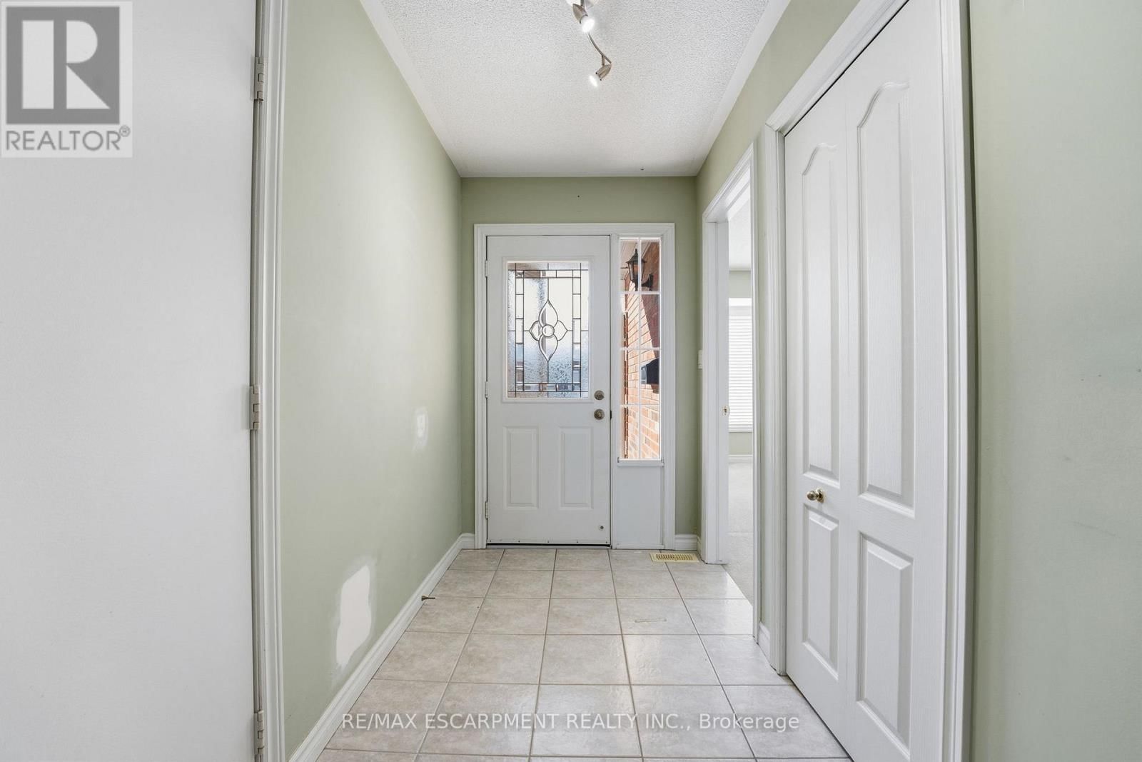 29 - 222 FELLOWES CRESCENT Image 10