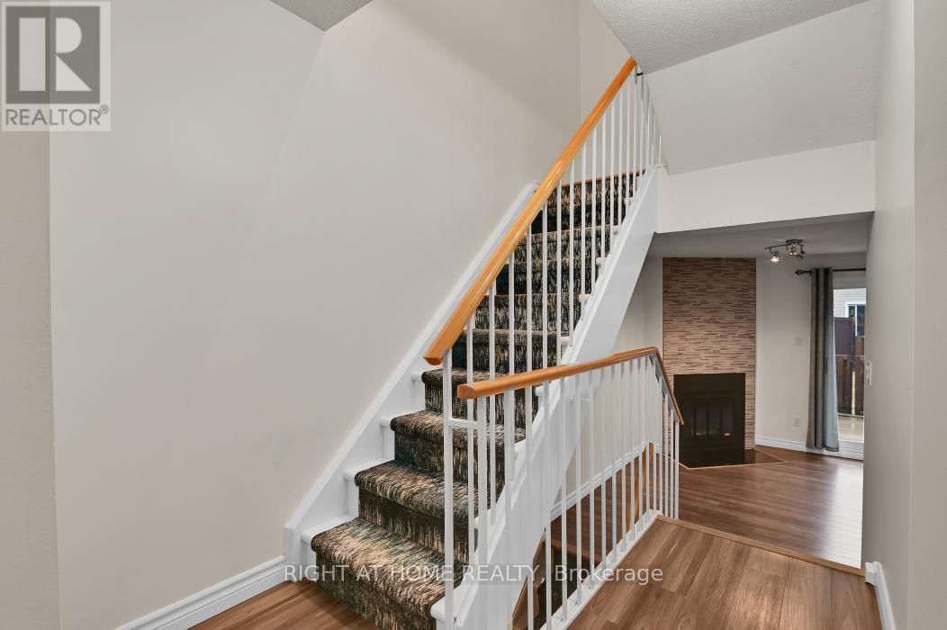 E - 1700 LAMOUREUX DRIVE Image 15