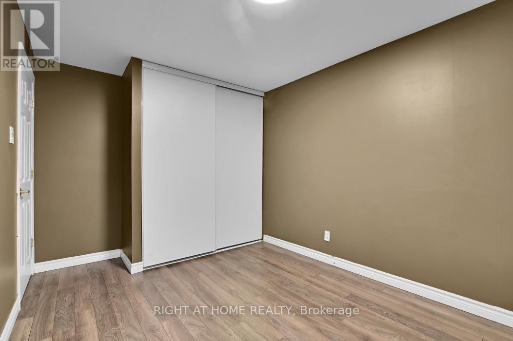 E - 1700 LAMOUREUX DRIVE Image 24