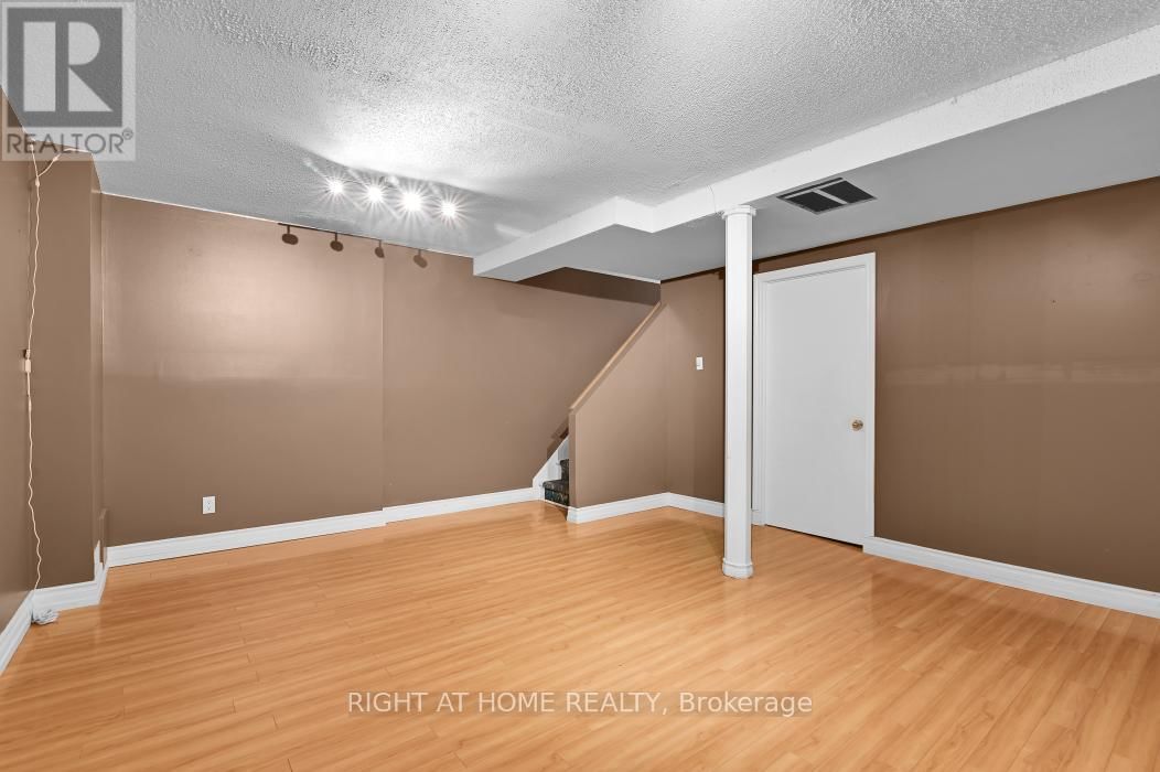 E - 1700 LAMOUREUX DRIVE Image 26