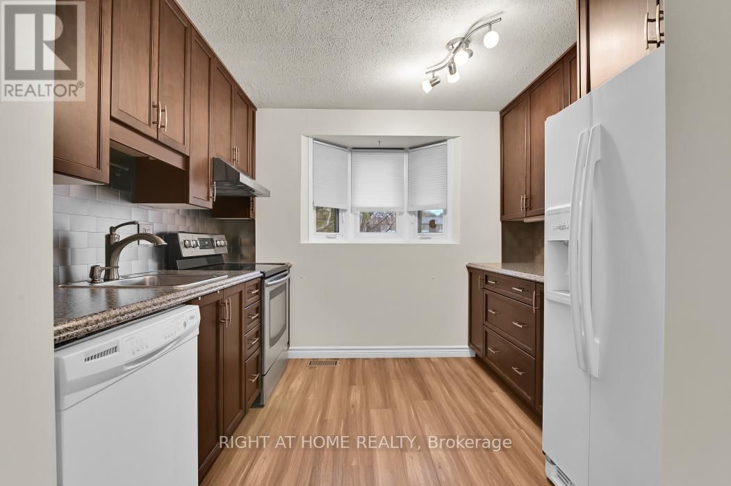 E - 1700 LAMOUREUX DRIVE Image 7