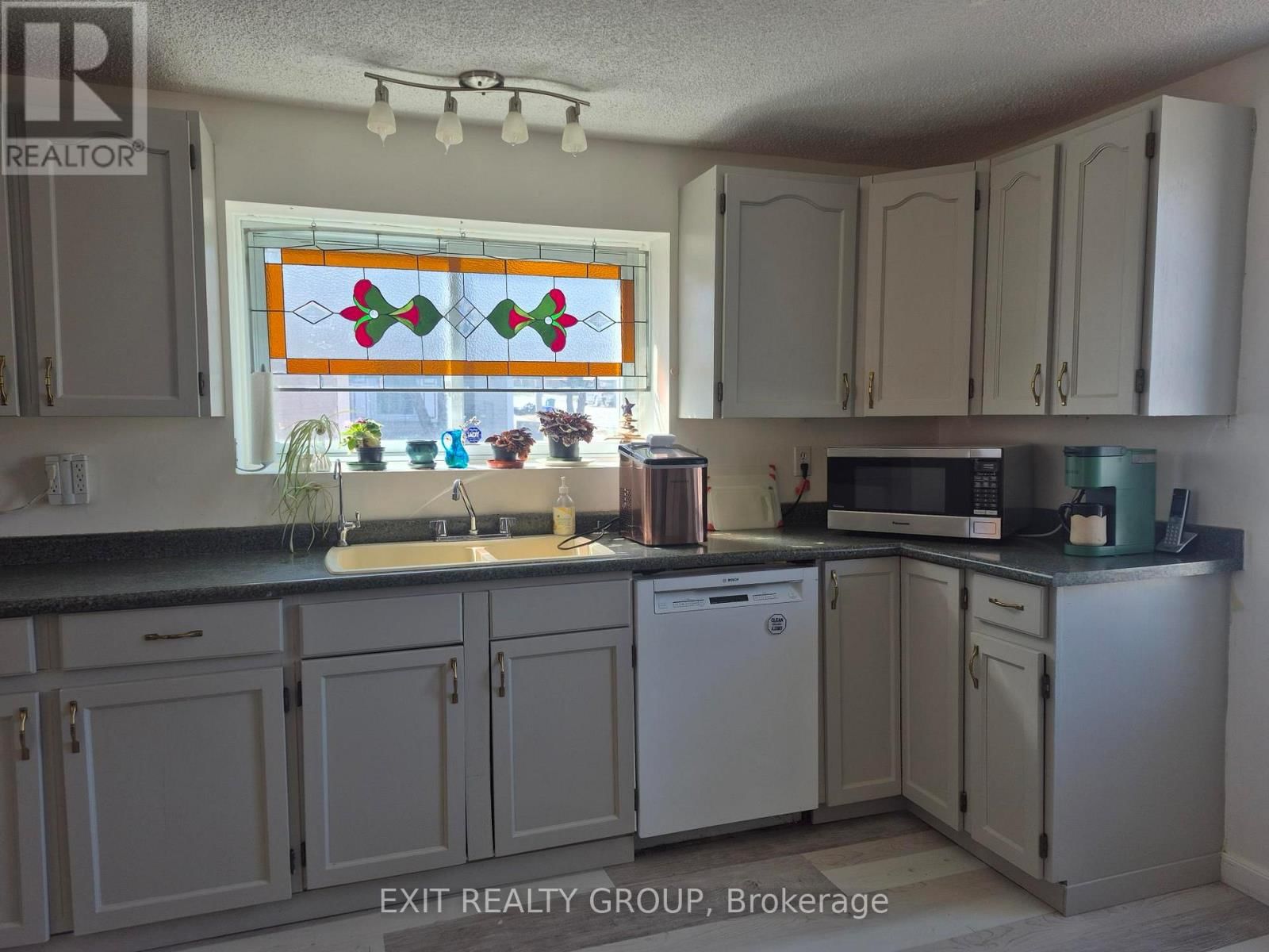 120 LORNE AVENUE Image 17