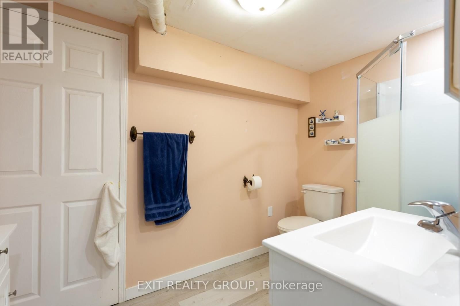 120 LORNE AVENUE Image 25