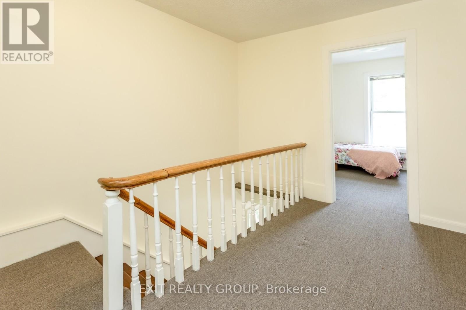 120 LORNE AVENUE Image 40