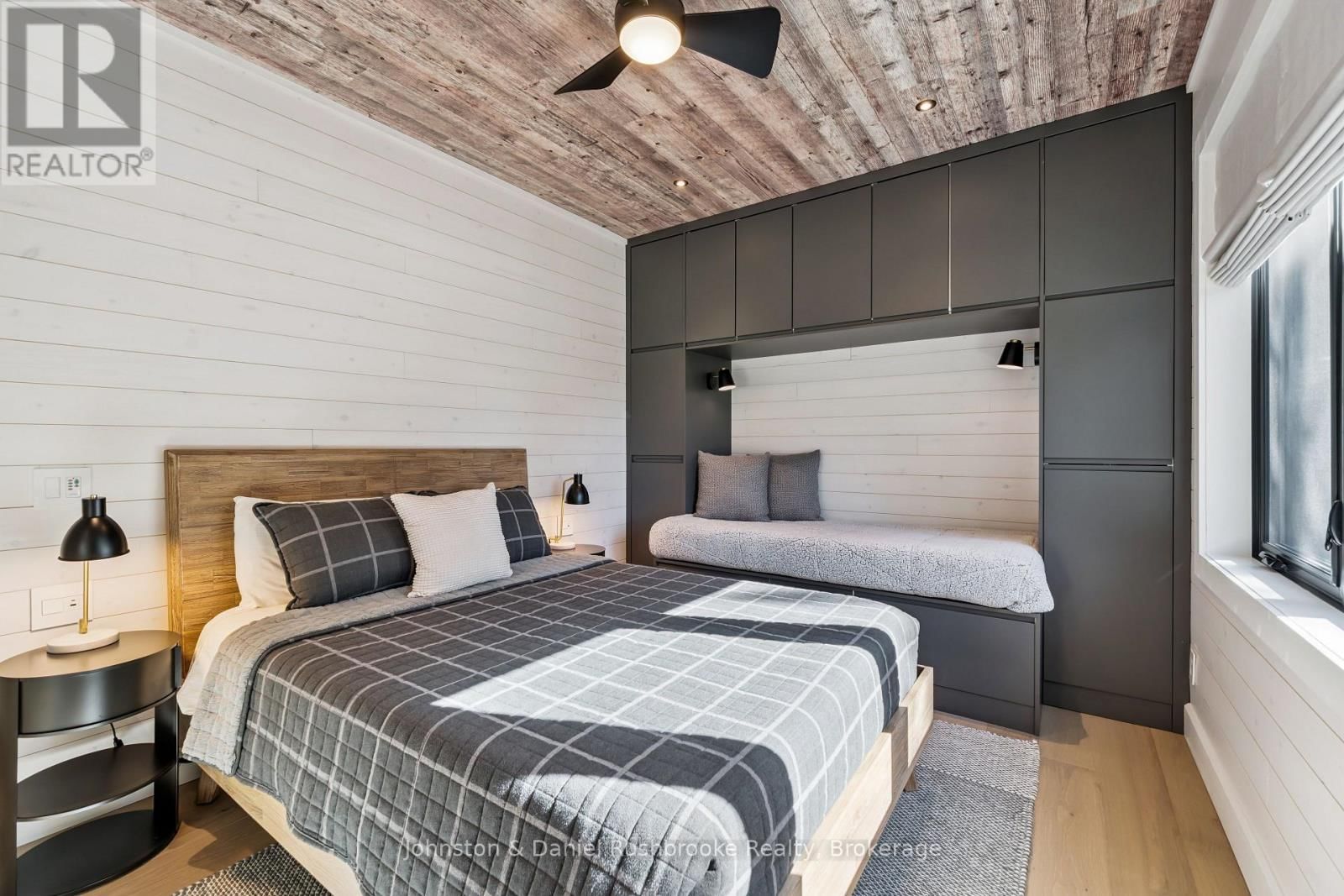 1302 ACTON ISLAND ROAD Image 35