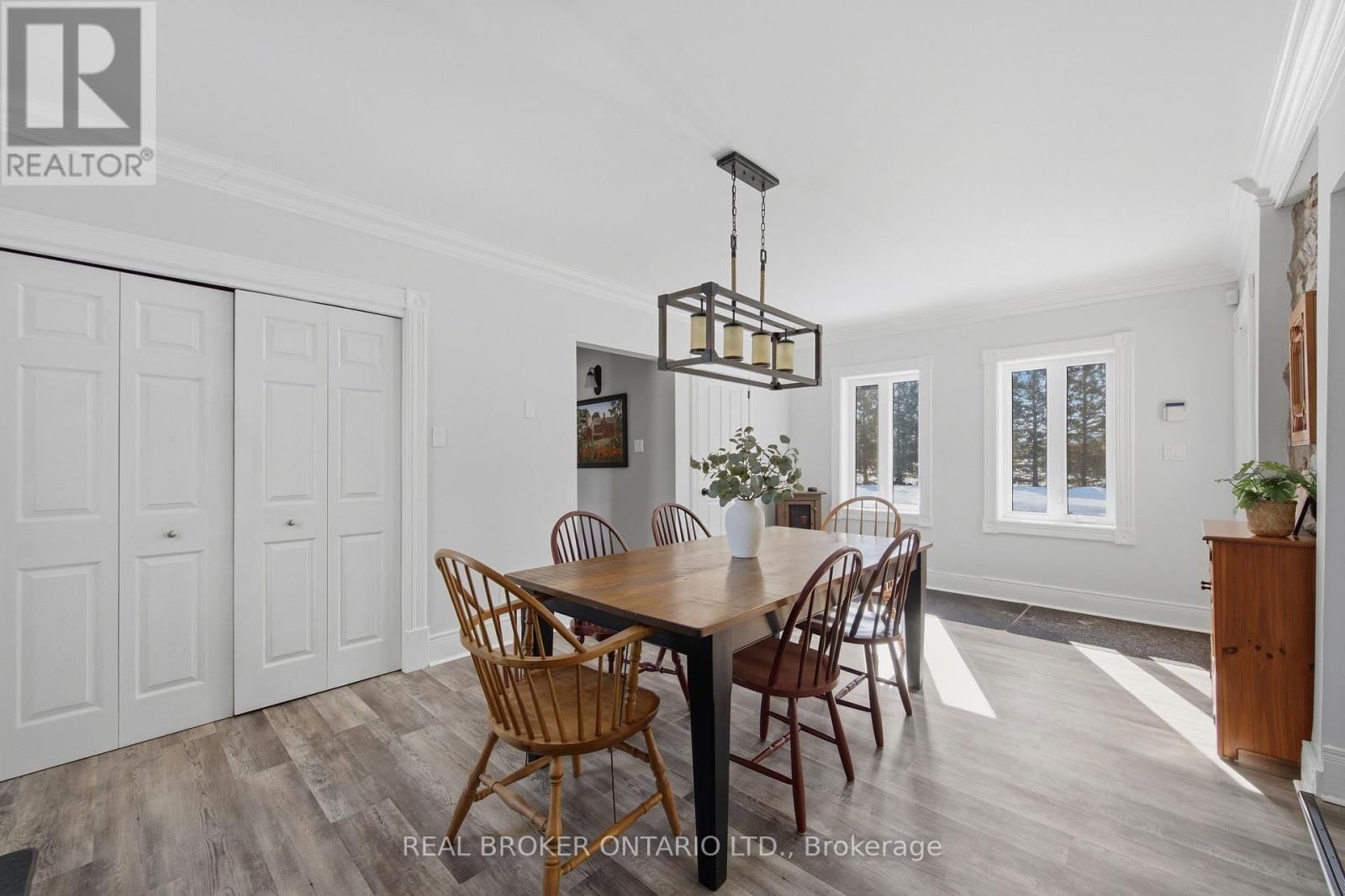 2090 BEACH ROAD Image 10