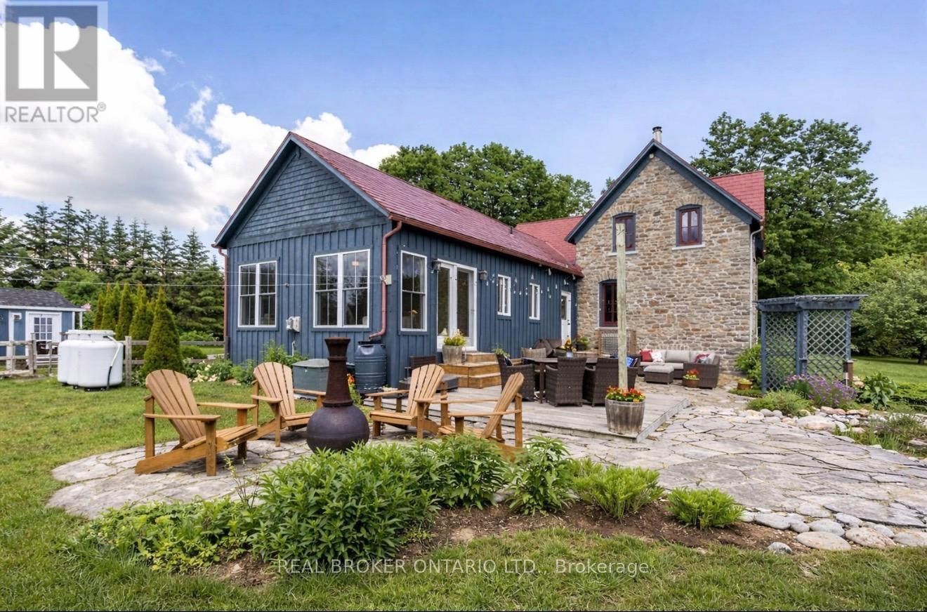 2090 BEACH ROAD Image 2