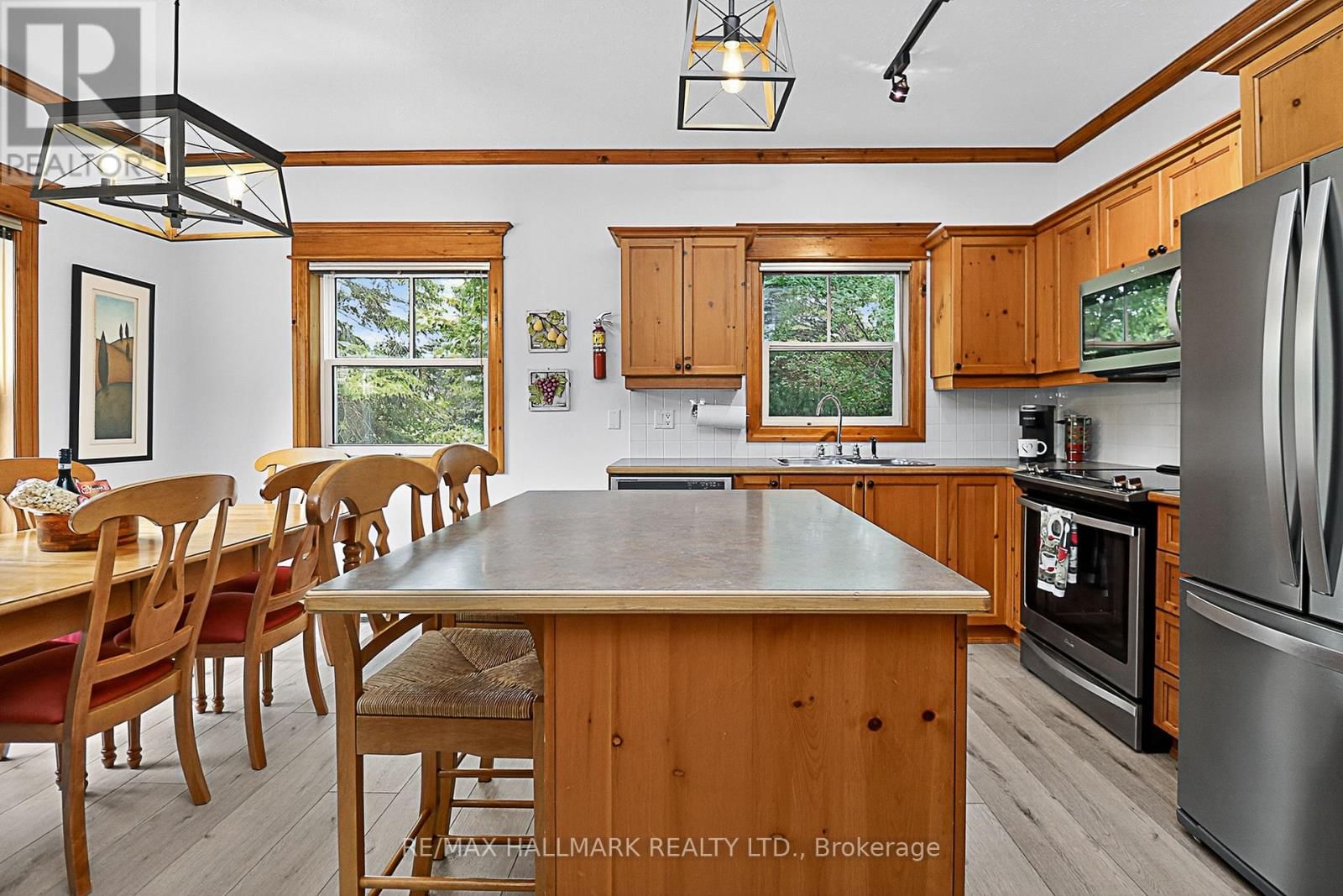 101 - 184 SNOWBRIDGE WAY Image 13