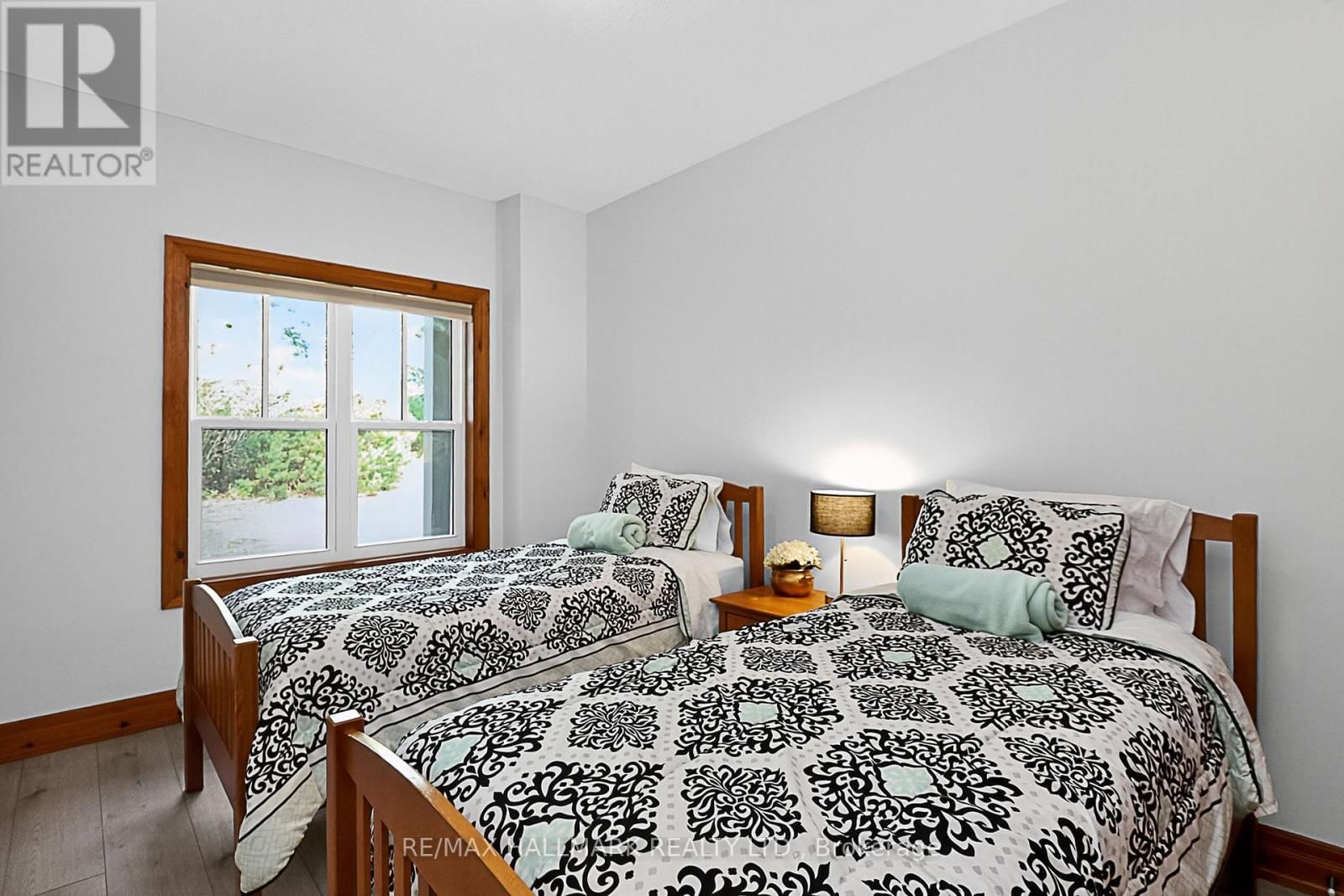 101 - 184 SNOWBRIDGE WAY Image 21