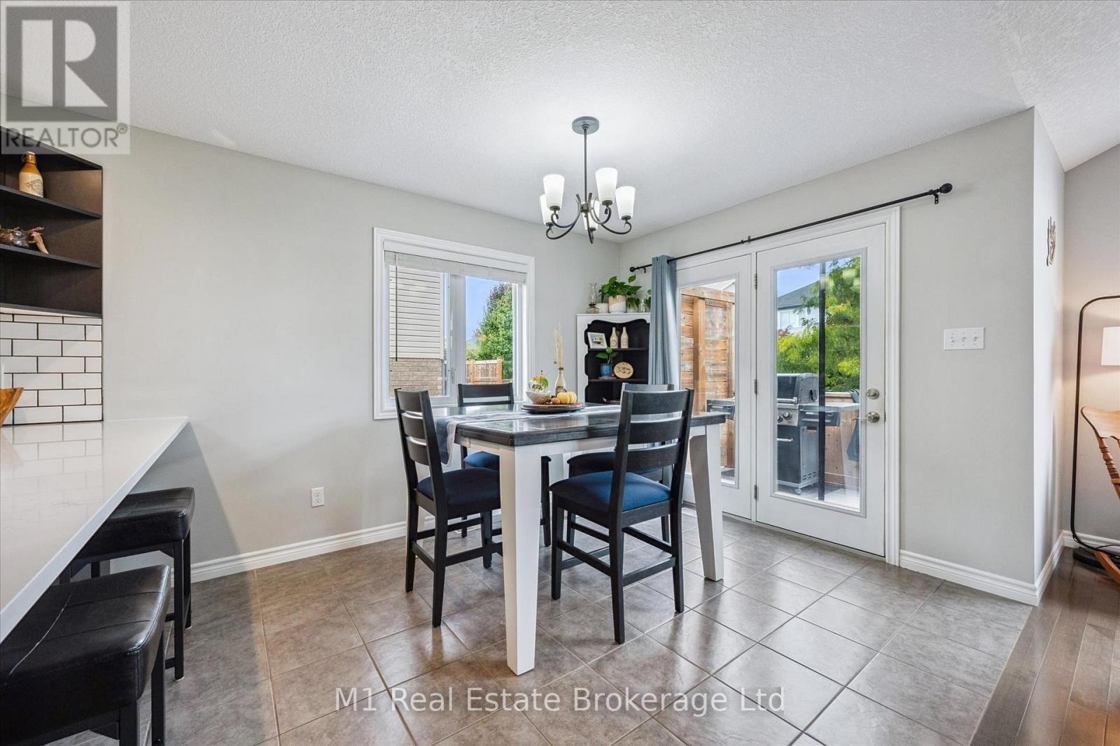 79 SPENCER DRIVE Image 11