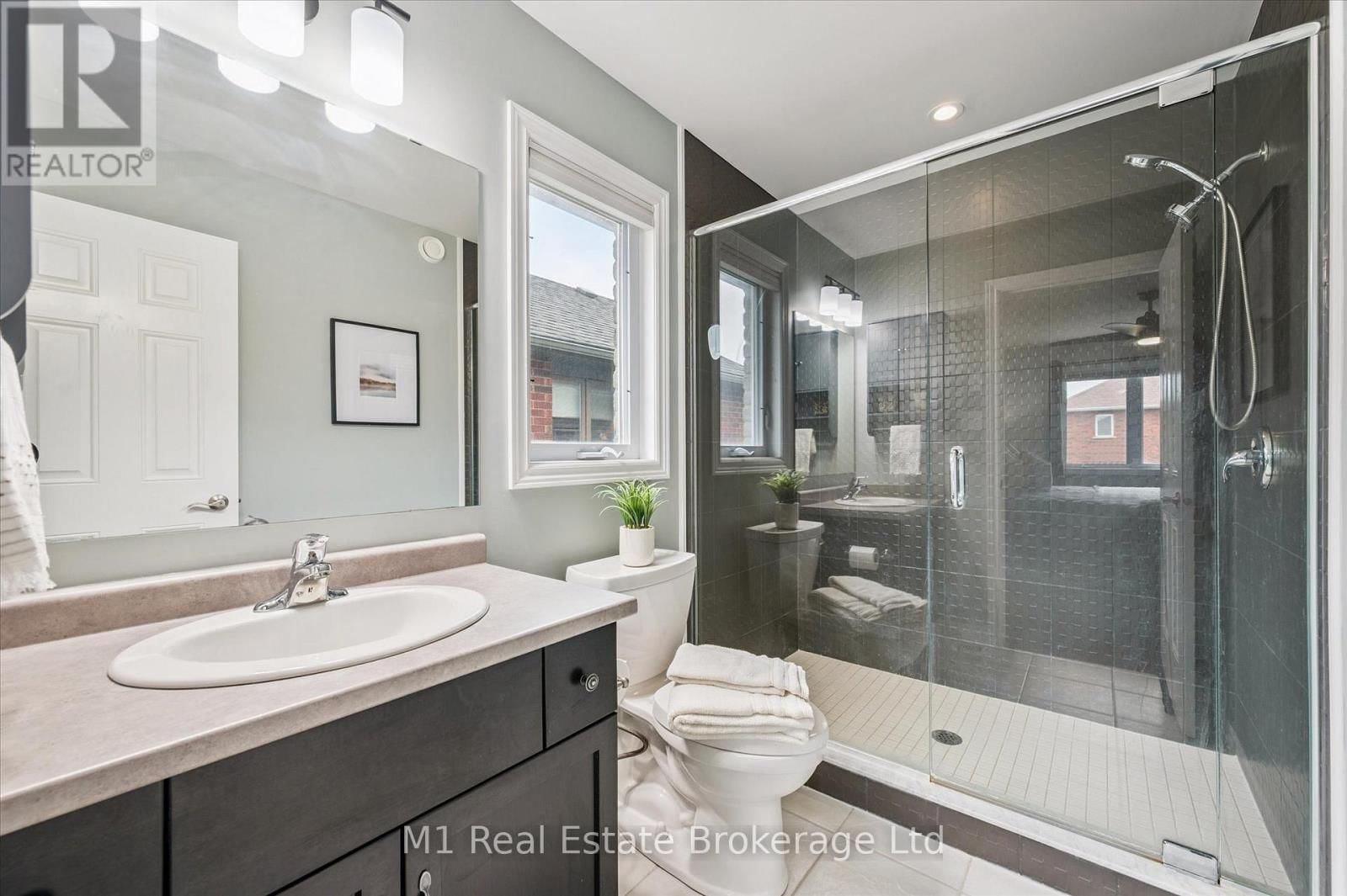 79 SPENCER DRIVE Image 28