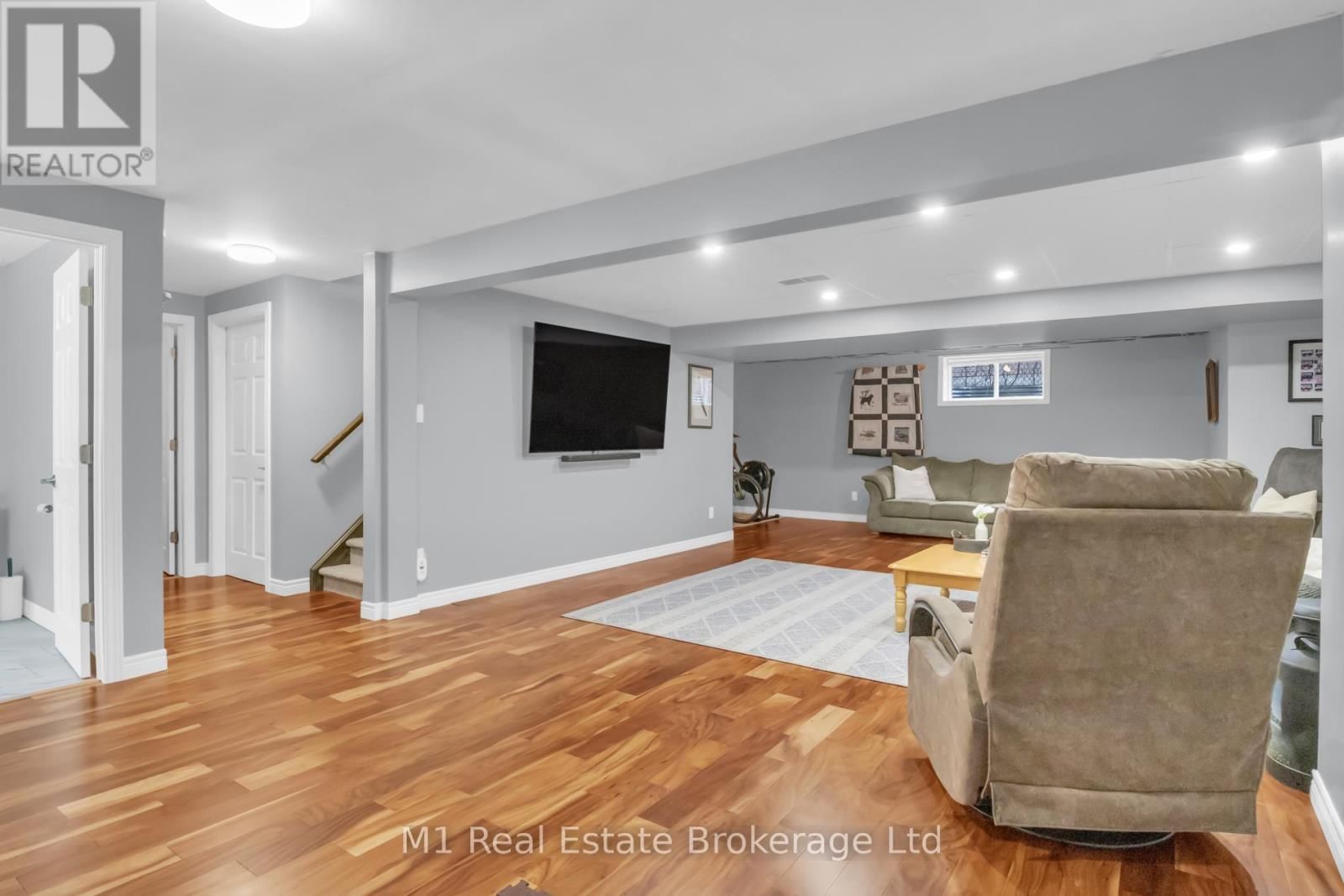 79 SPENCER DRIVE Image 32