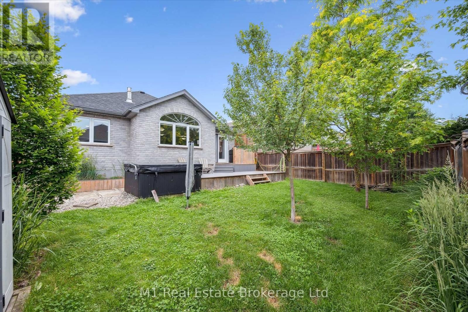 79 SPENCER DRIVE Image 39