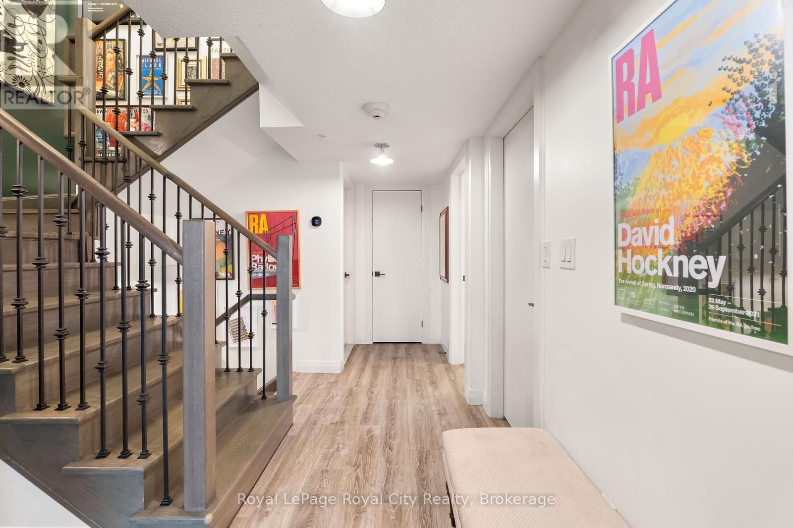 #AT3 - 53 ARTHUR STREET SOUTH Image 19