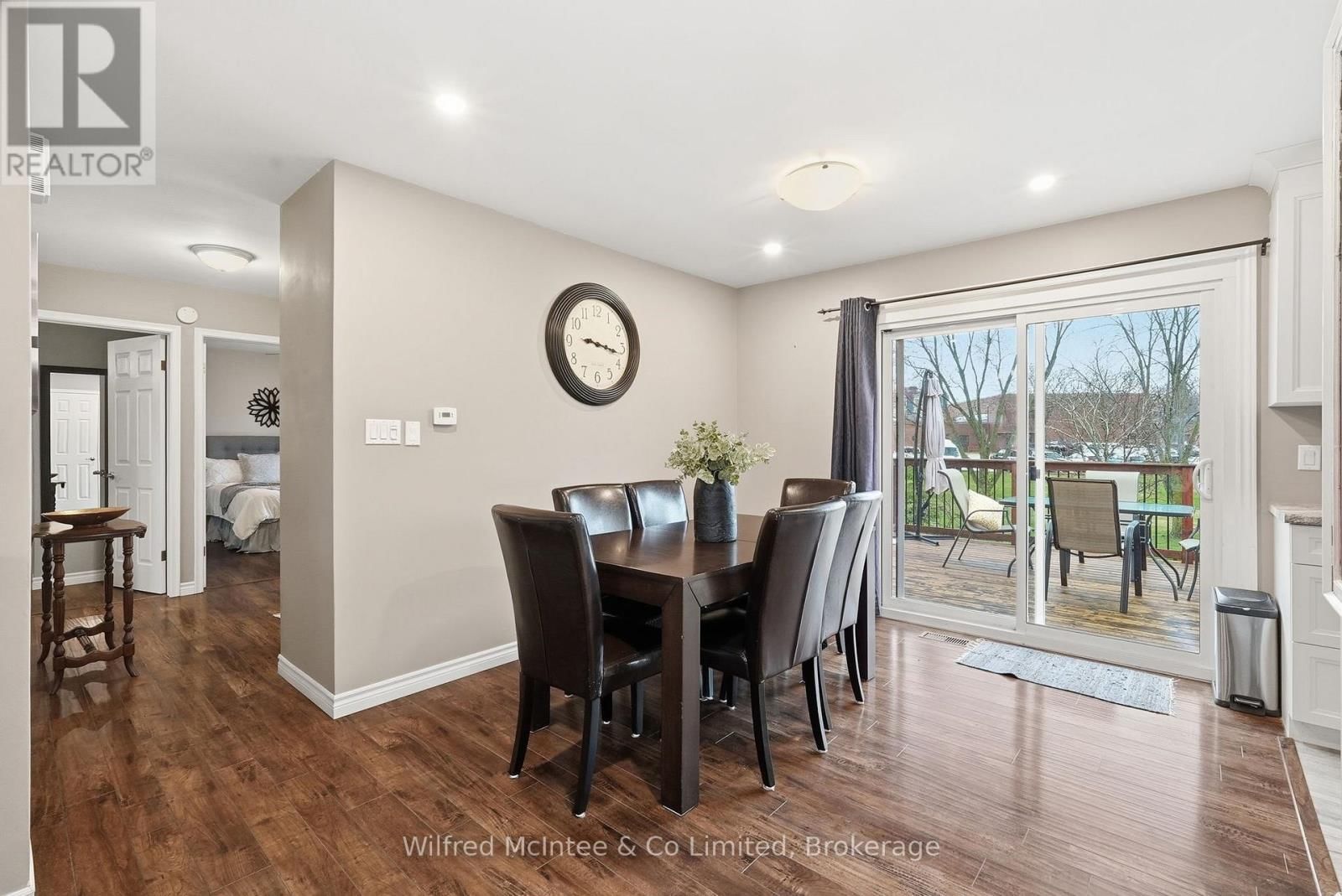 12 SECOND STREET Image 12