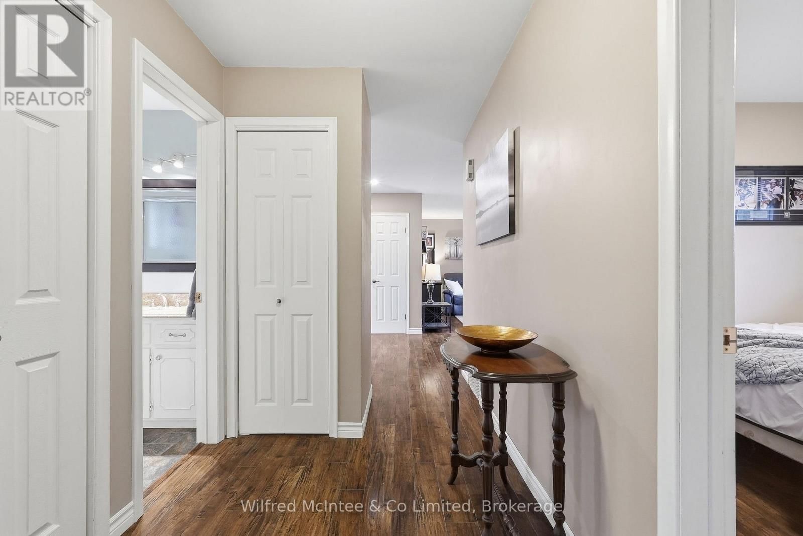 12 SECOND STREET Image 21