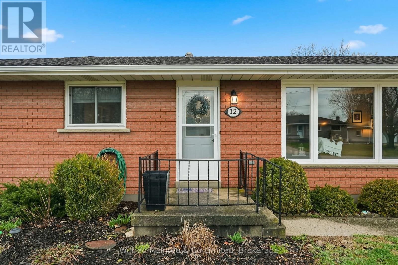 12 SECOND STREET Image 5