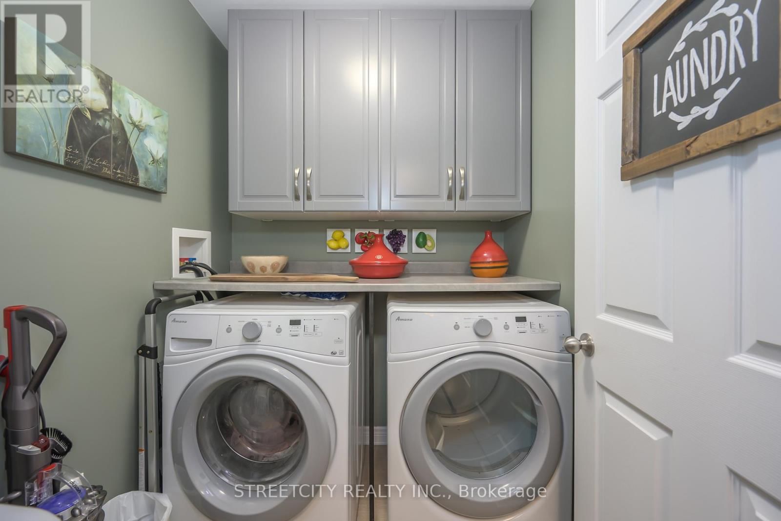 16 - 464 COMMISSIONERS ROAD WEST Image 24