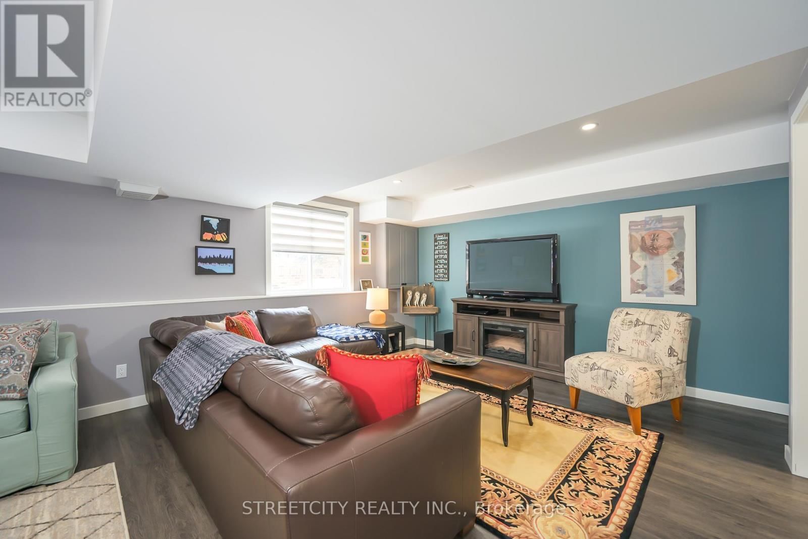 16 - 464 COMMISSIONERS ROAD WEST Image 27