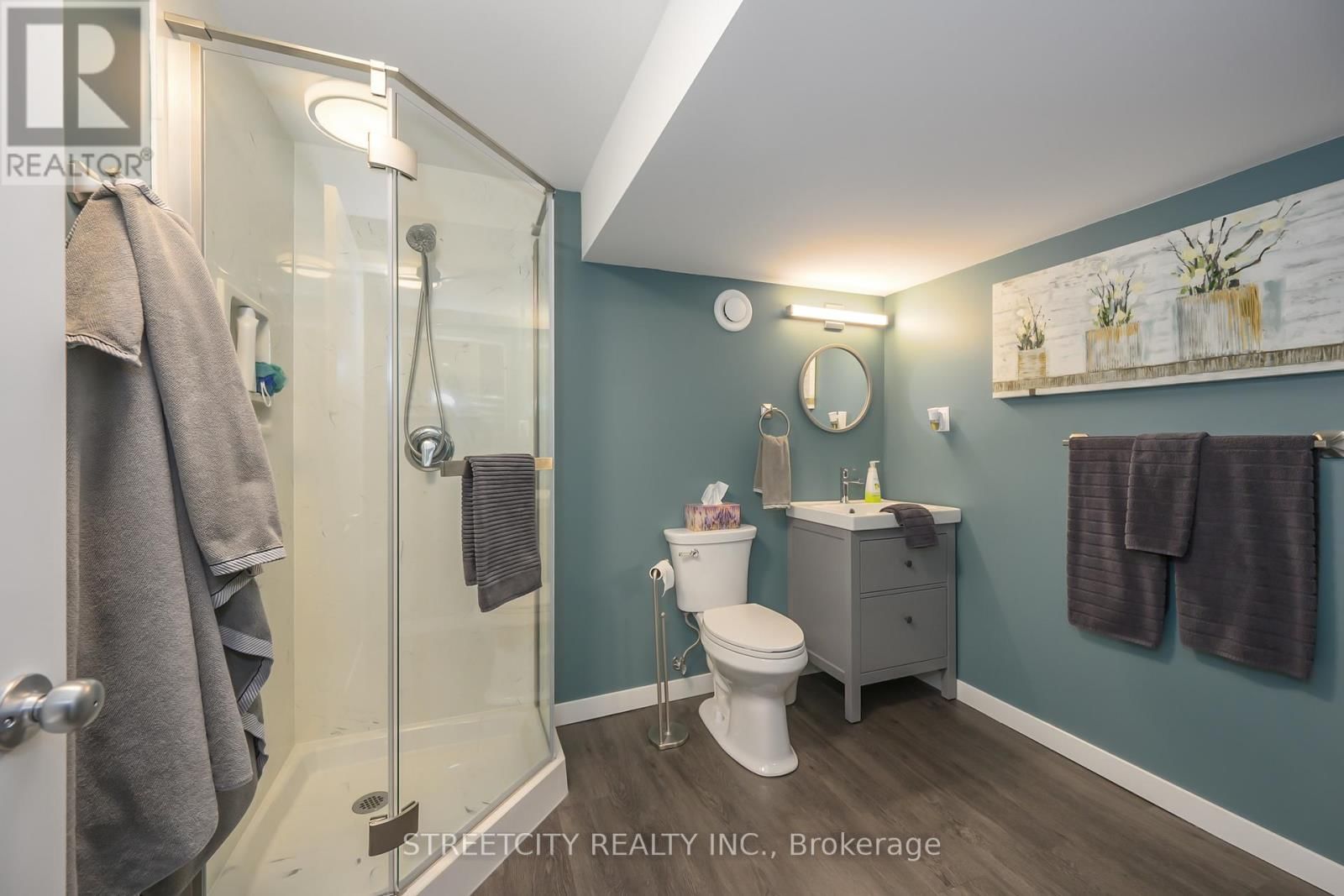 16 - 464 COMMISSIONERS ROAD WEST Image 30