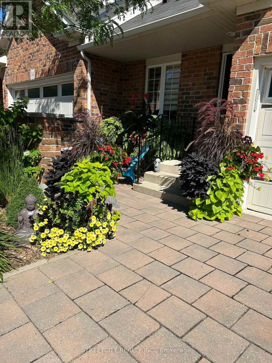 16 - 464 COMMISSIONERS ROAD WEST Image 6