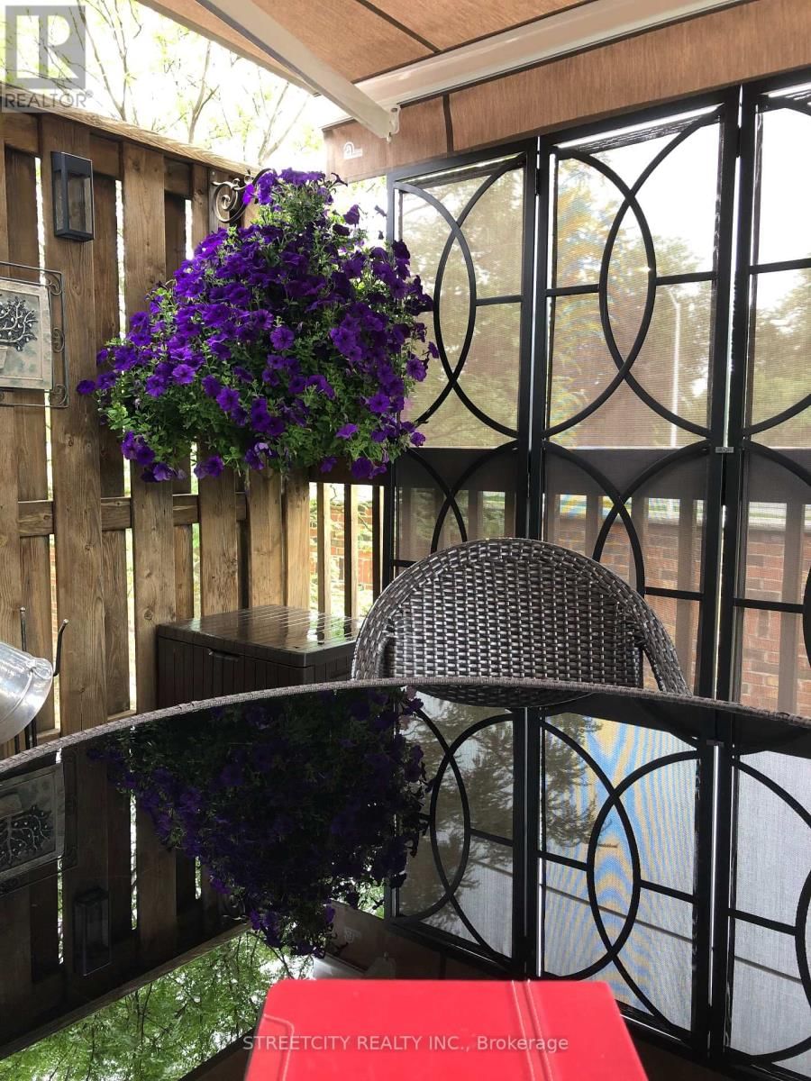 16 - 464 COMMISSIONERS ROAD WEST Image 8