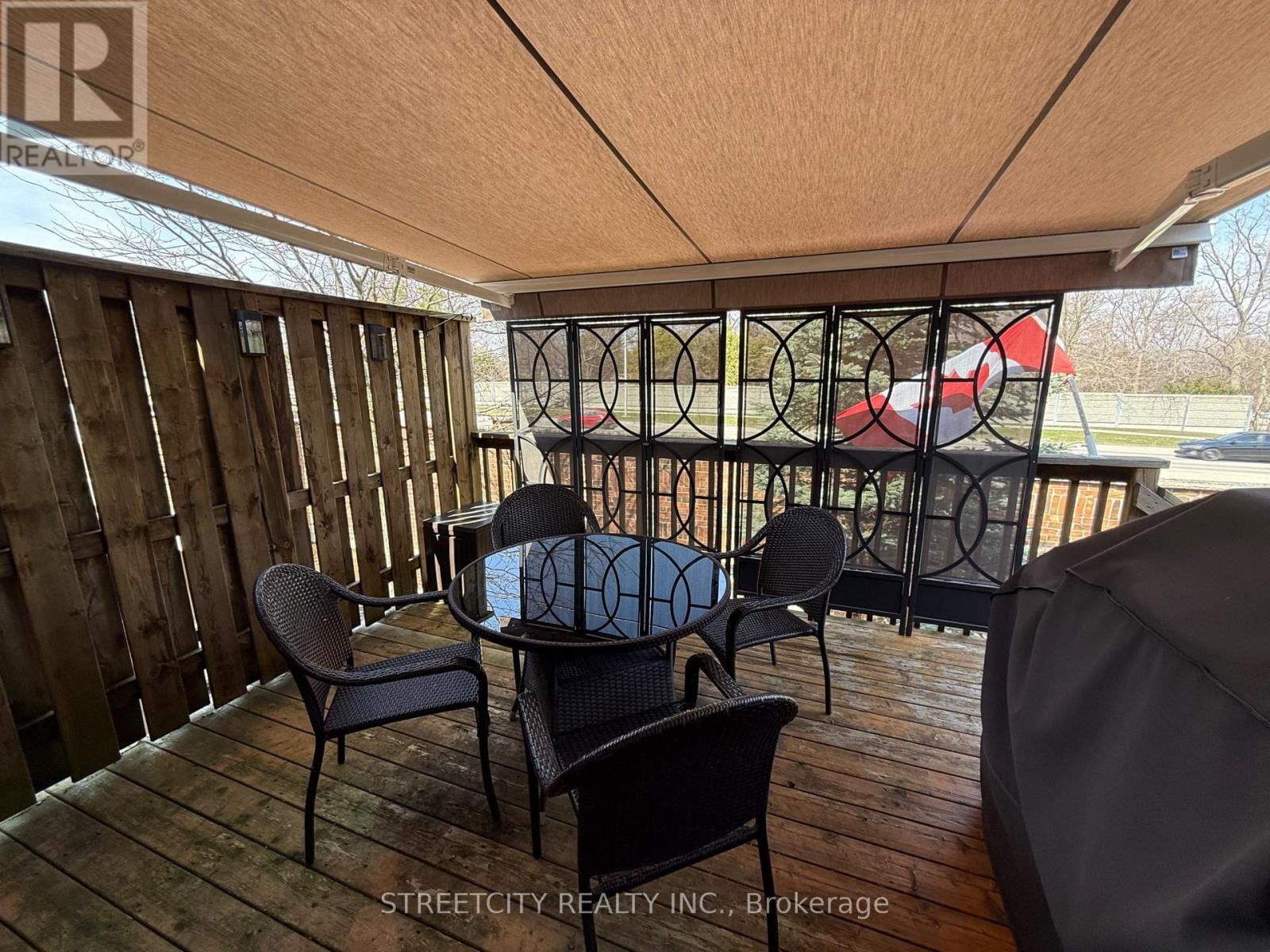 16 - 464 COMMISSIONERS ROAD WEST Image 9