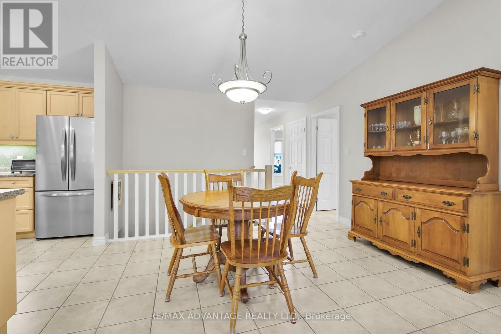 73 - 869 WHETHERFIELD STREET Image 13