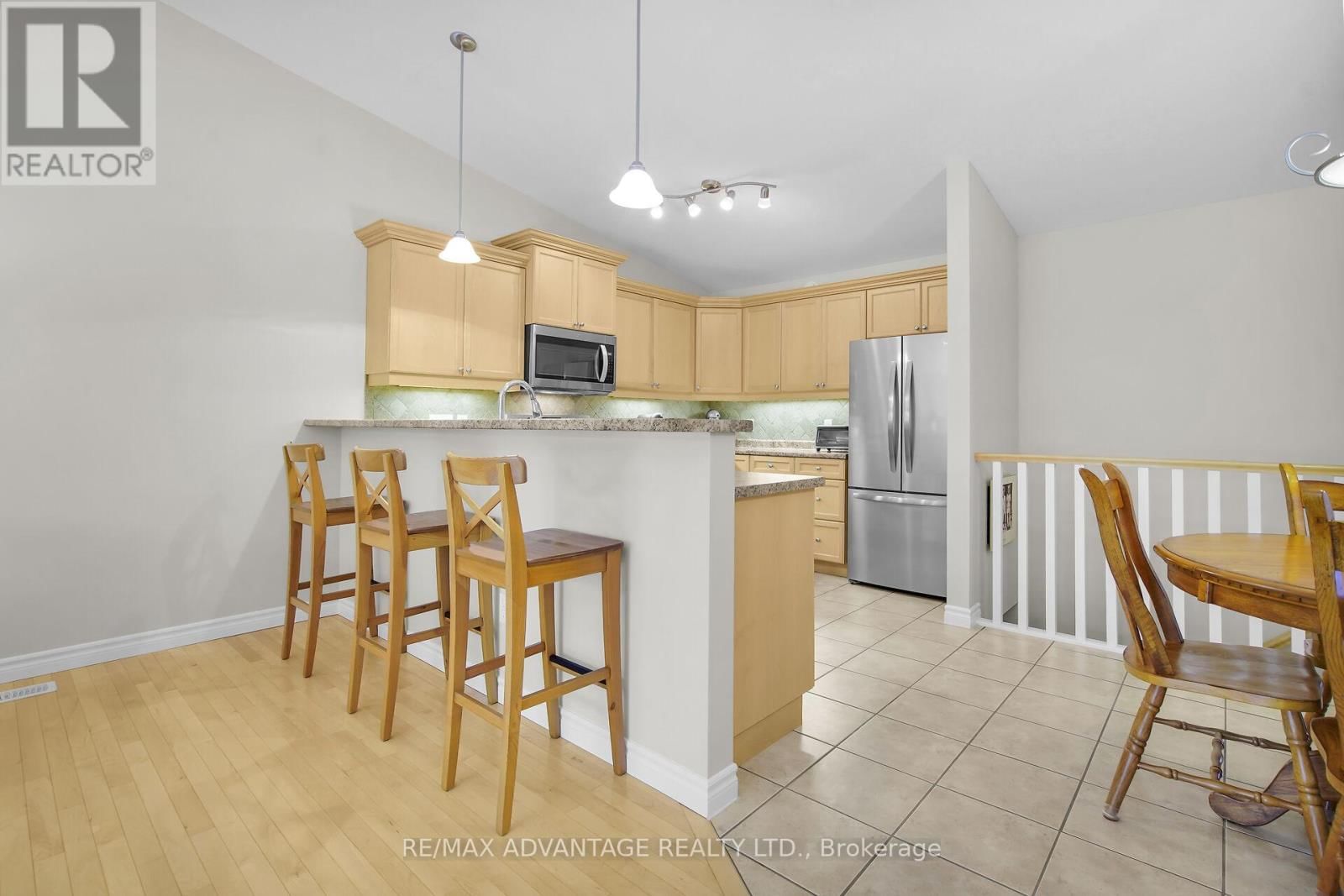 73 - 869 WHETHERFIELD STREET Image 14