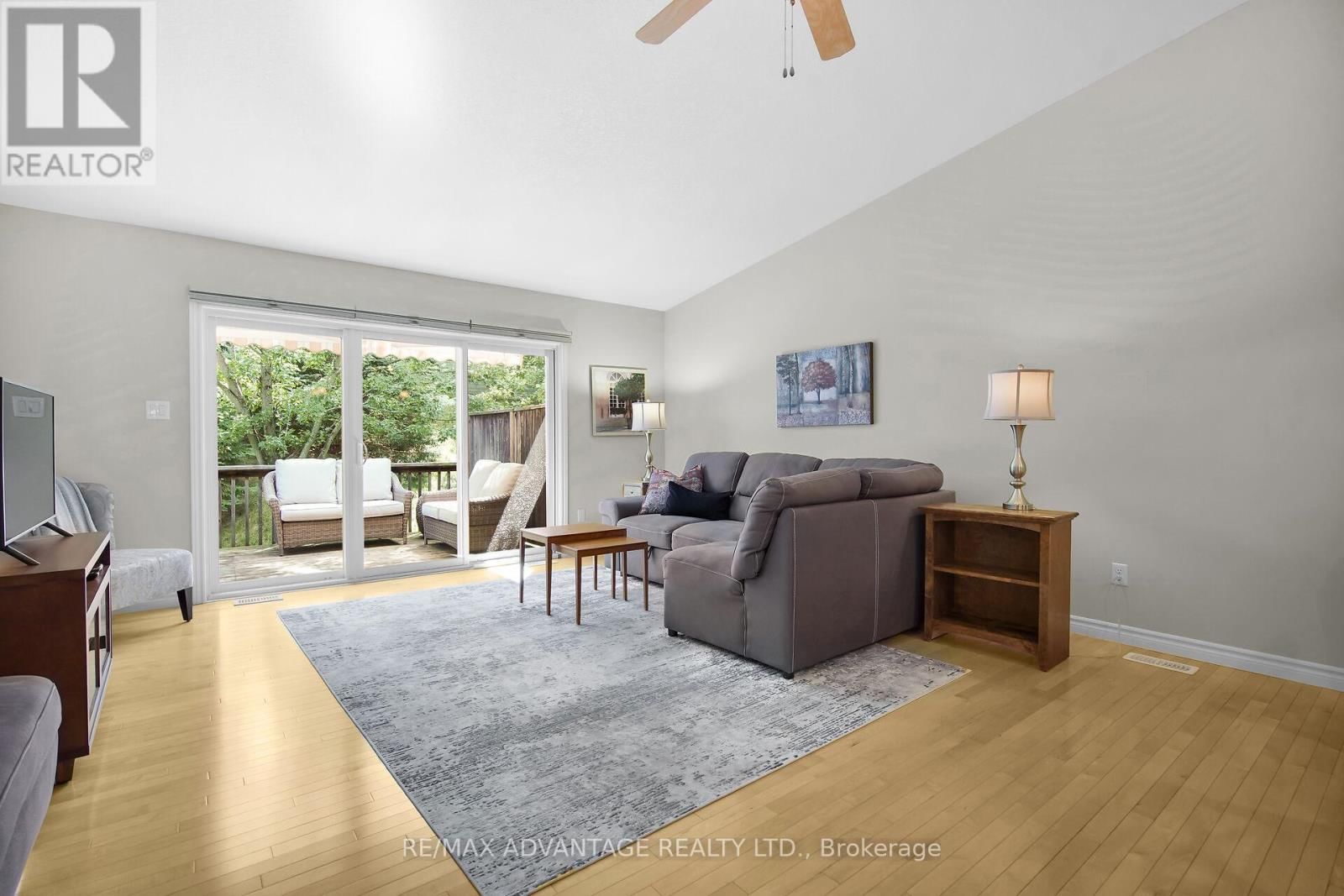 73 - 869 WHETHERFIELD STREET Image 19